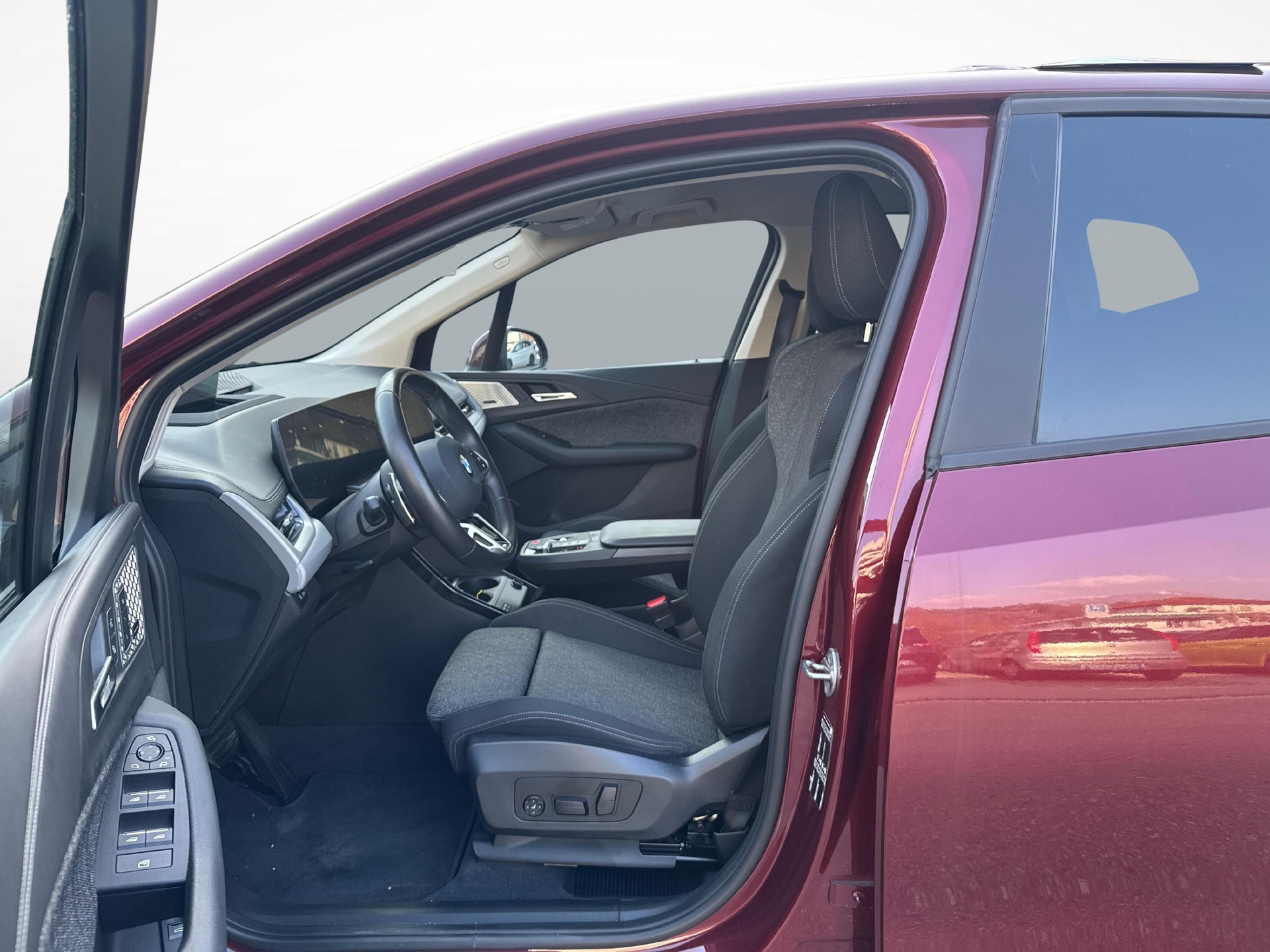 BMW 218i Active Tourer-image-10