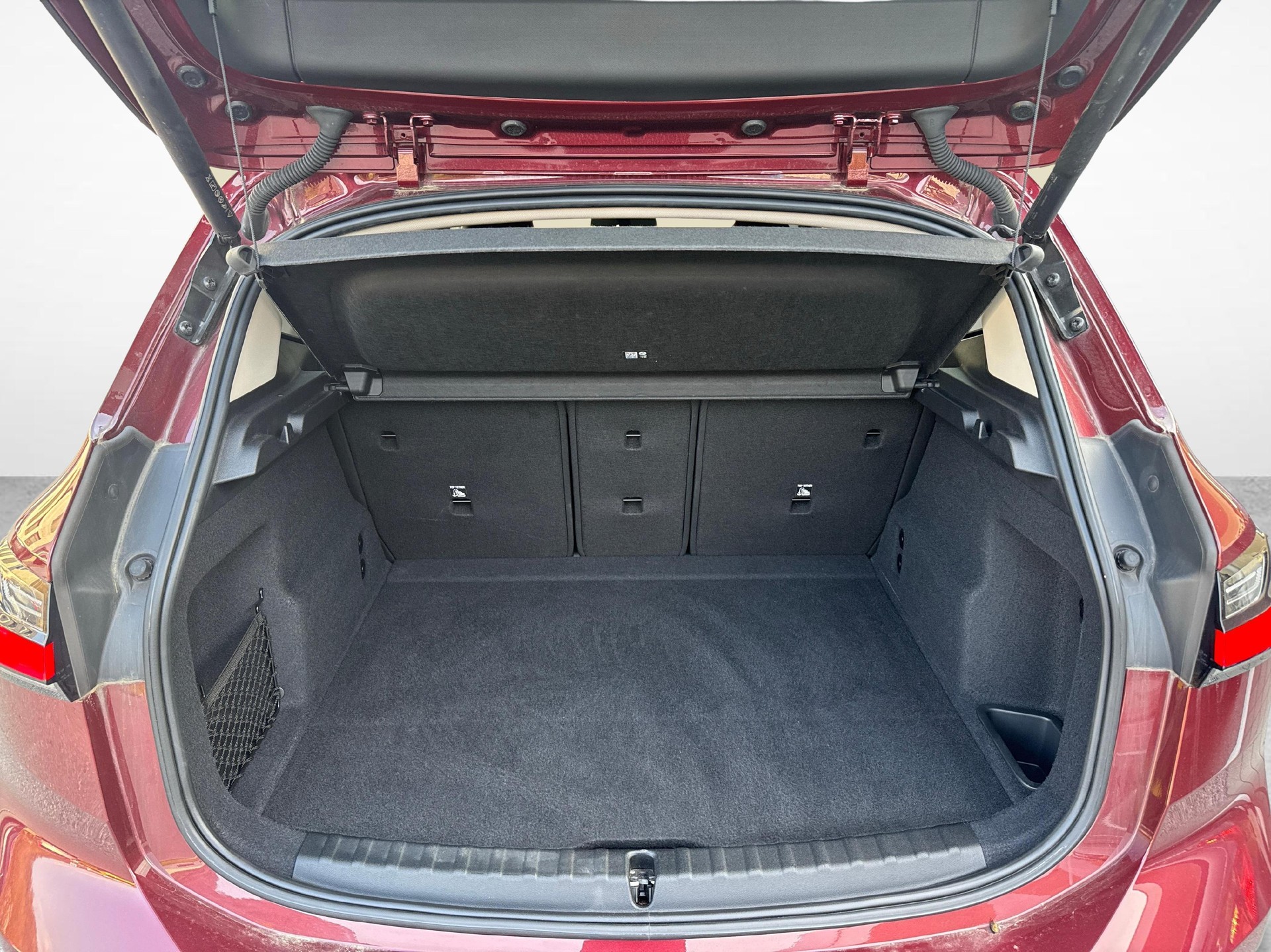 BMW 218i Active Tourer-image-20