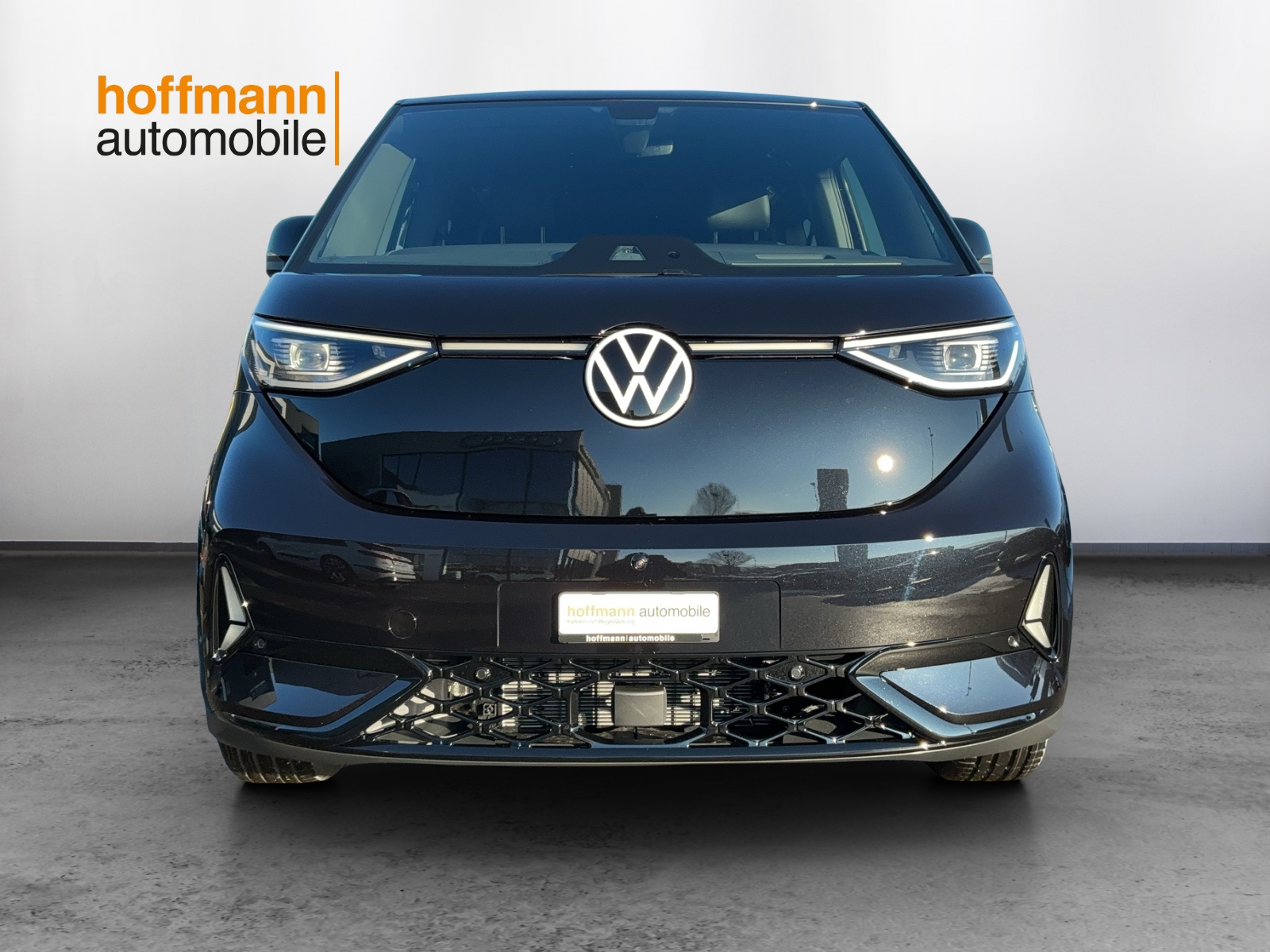 VW ID.Buzz LWB GTX 4 Motion-image-1