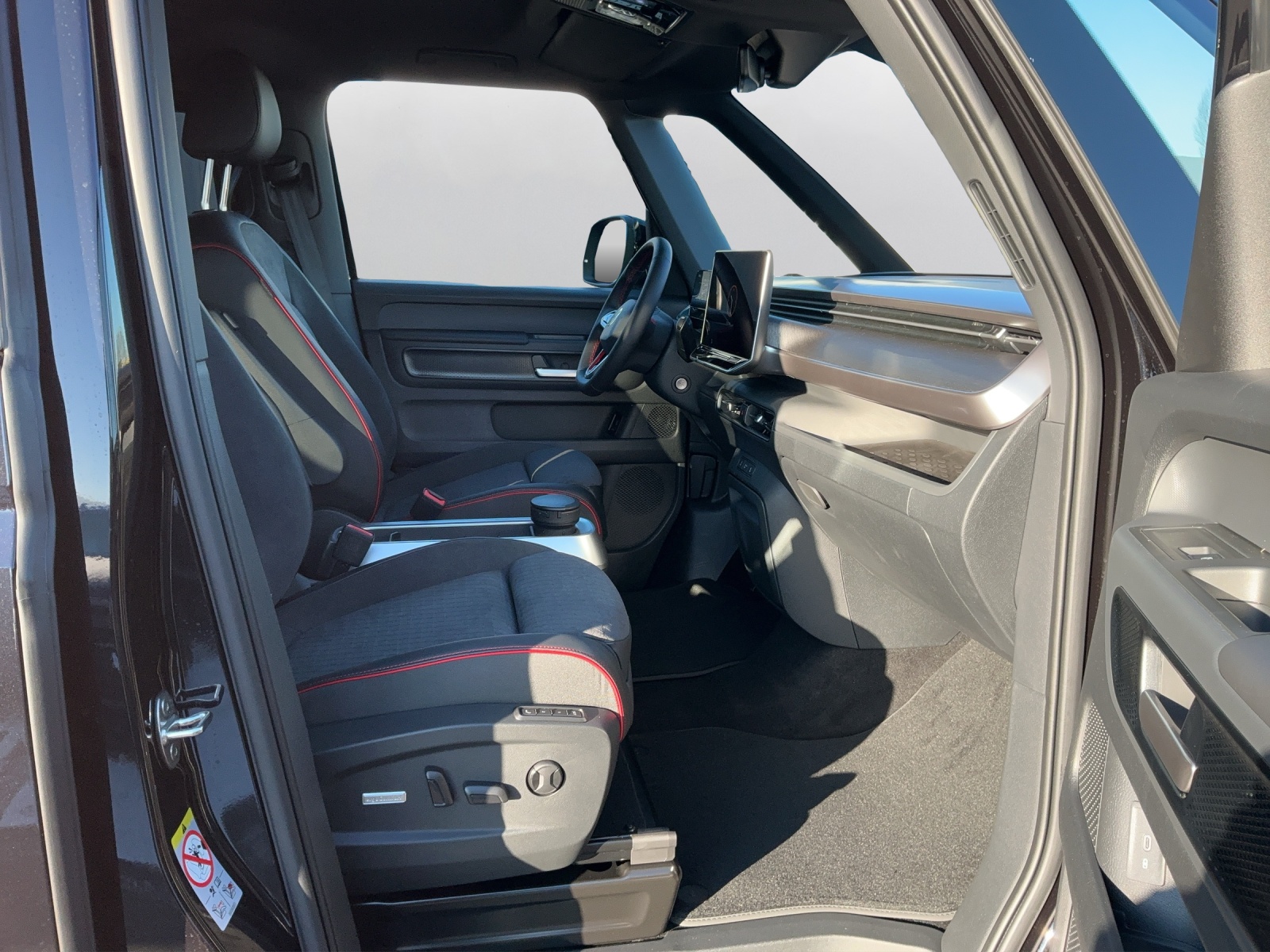 VW ID.Buzz LWB GTX 4 Motion-image-13