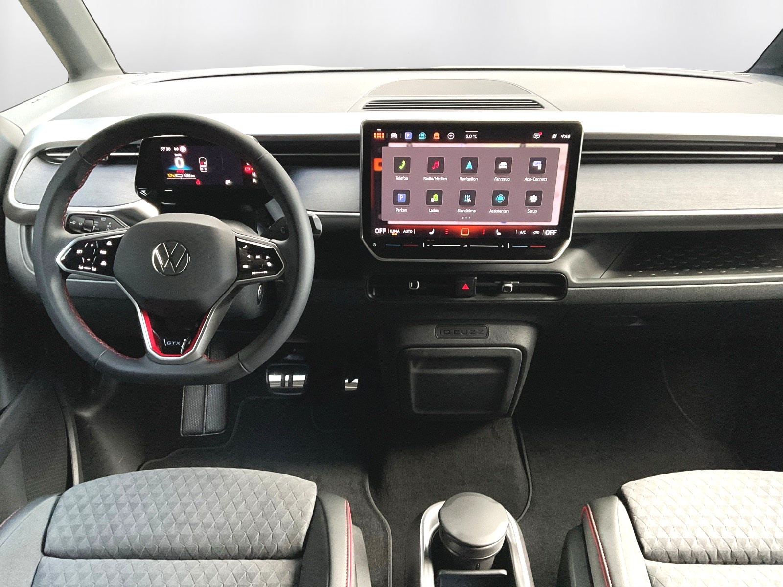 VW ID.Buzz LWB GTX 4 Motion-image-6