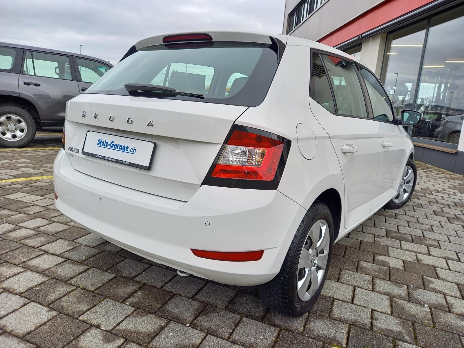 SKODA Fabia 1.0 TSI Ambition DSG-image-1