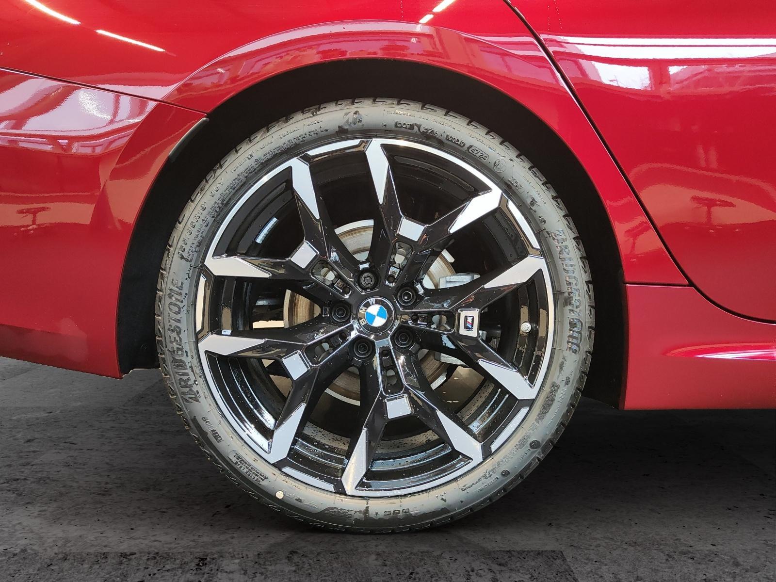 BMW 320d xDrive Touring-image-6