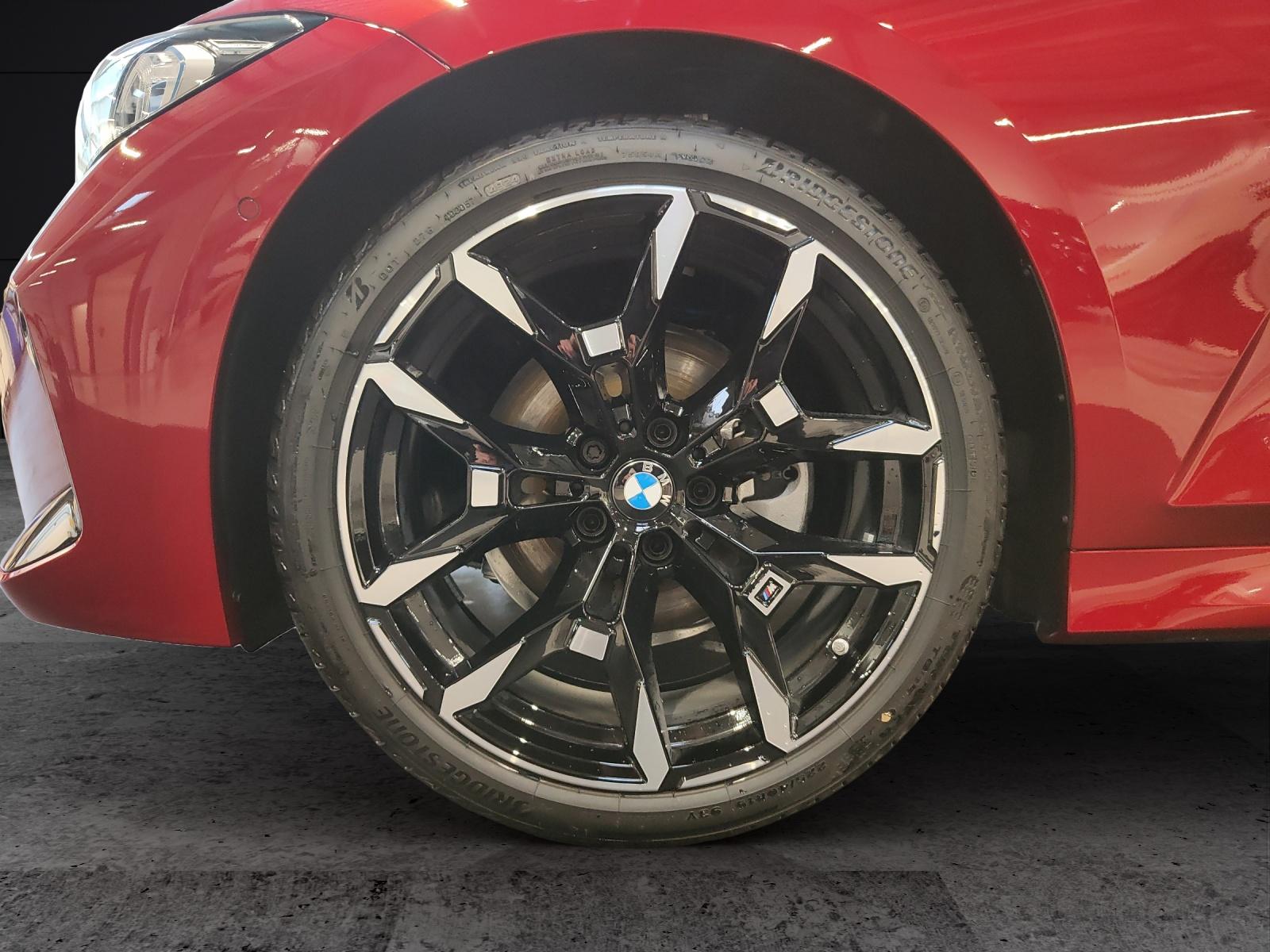 BMW 320d xDrive Touring-image-4