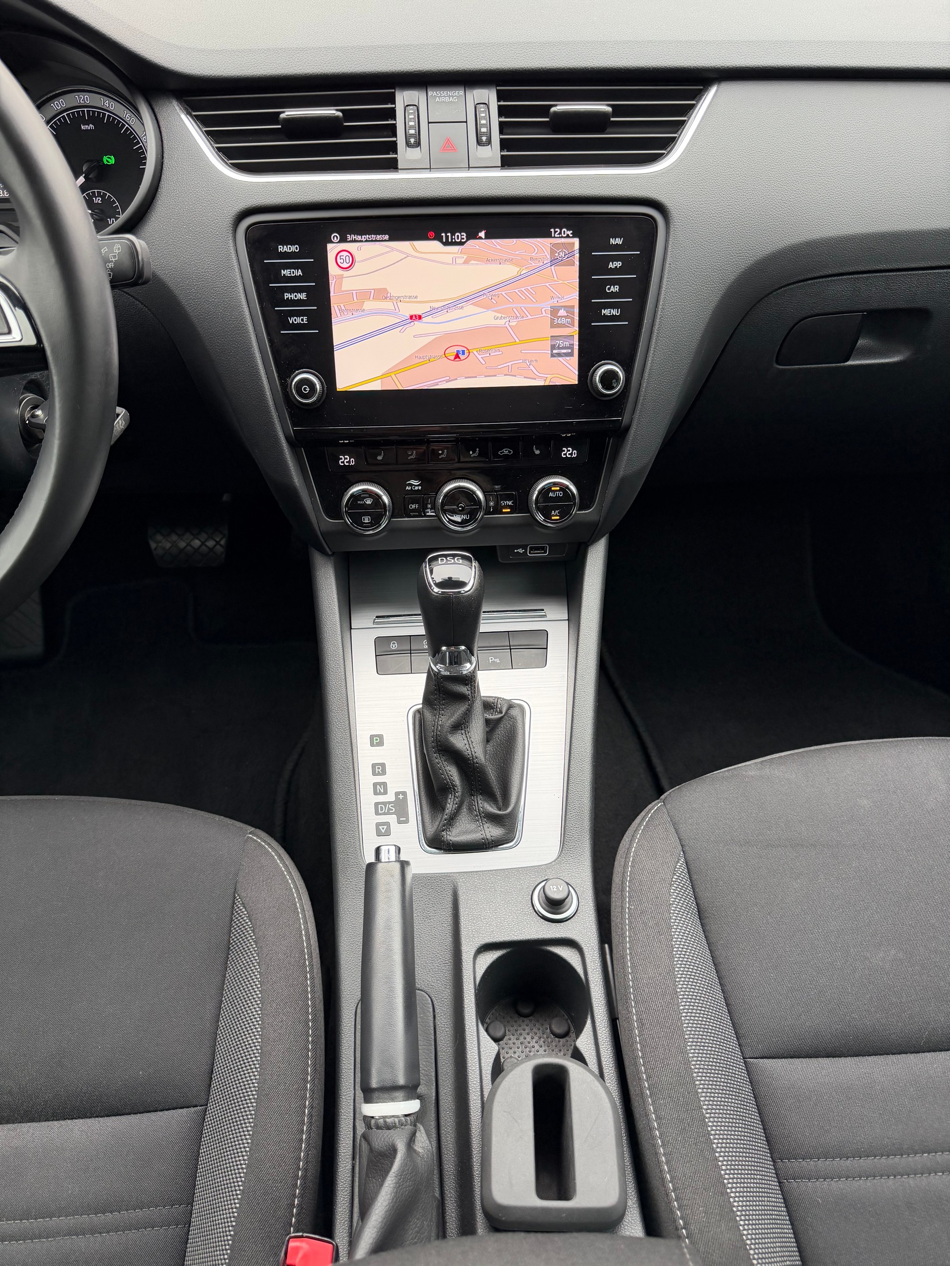 SKODA Octavia Combi 1.0 TSI Ambition DSG-image-13