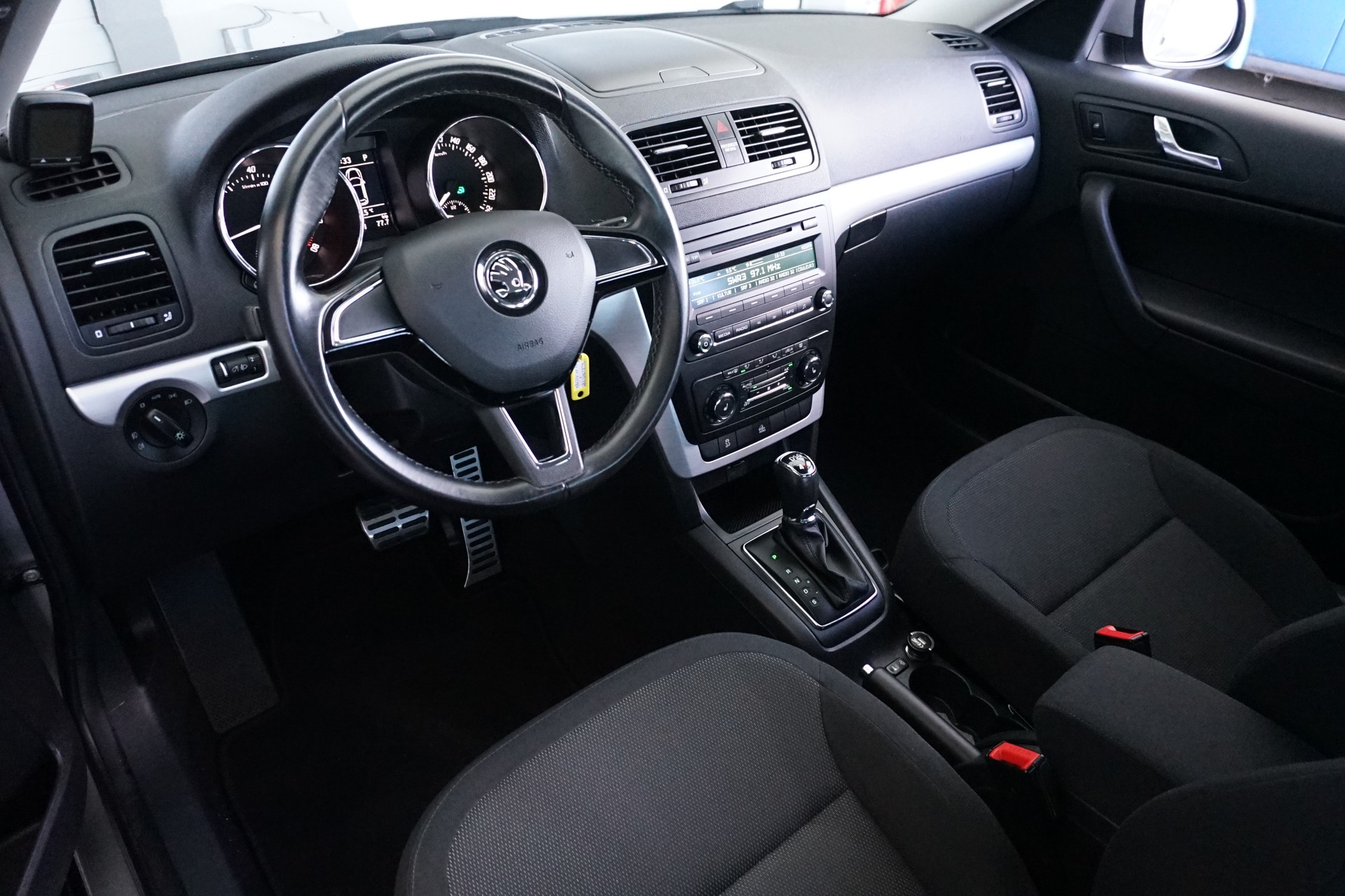 SKODA Yeti 1.8 TSI Ambiente Outdoor 4x4 DSG-Automat 152PS-image-15