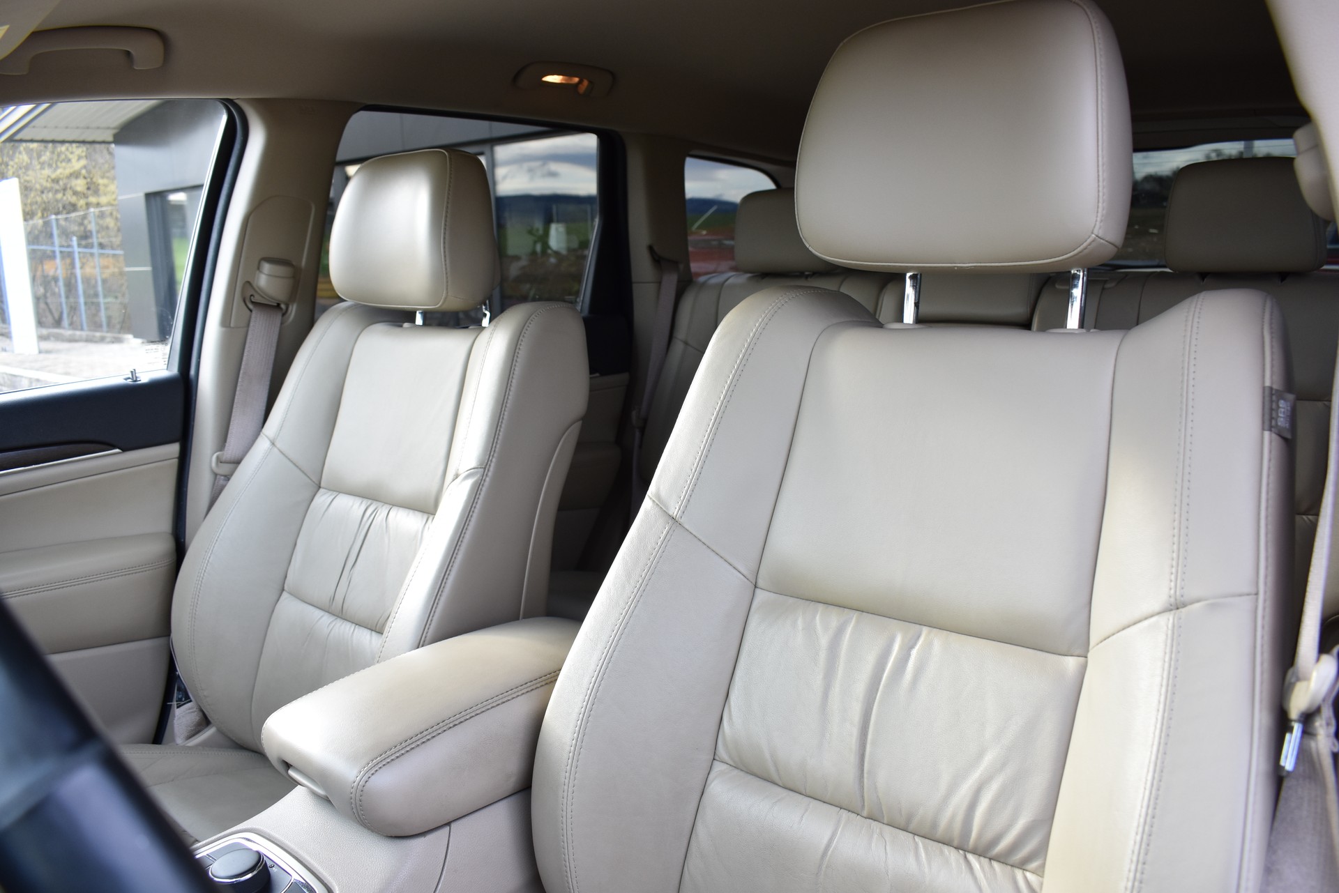JEEP Grand Cherokee 3.6 V6 Limited Automatic-image-12