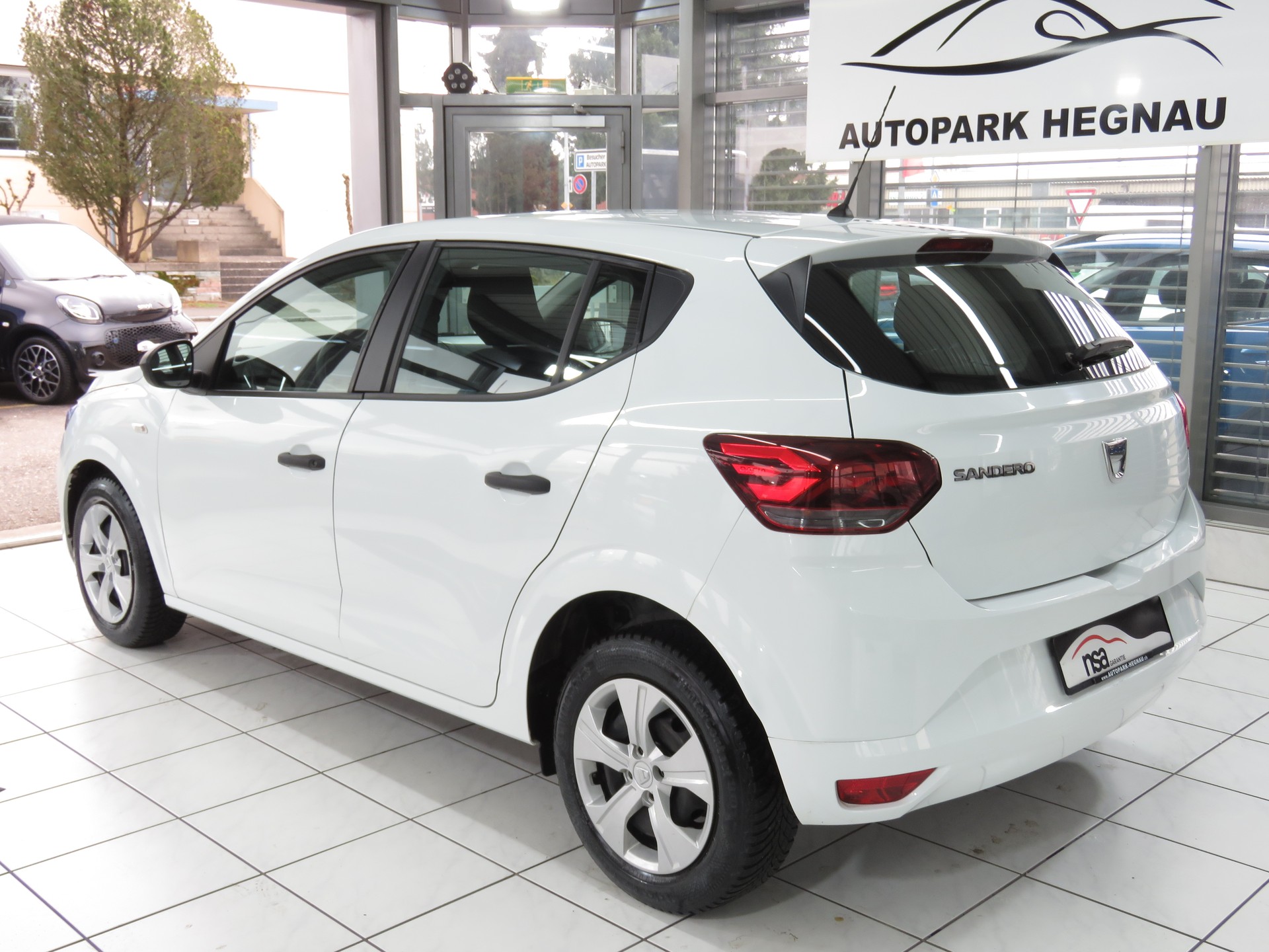 DACIA Sandero SCe 65 Essential-image-5