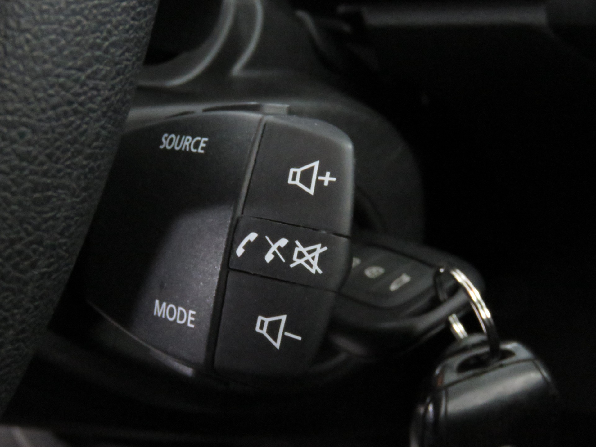 DACIA Sandero SCe 65 Essential-image-20