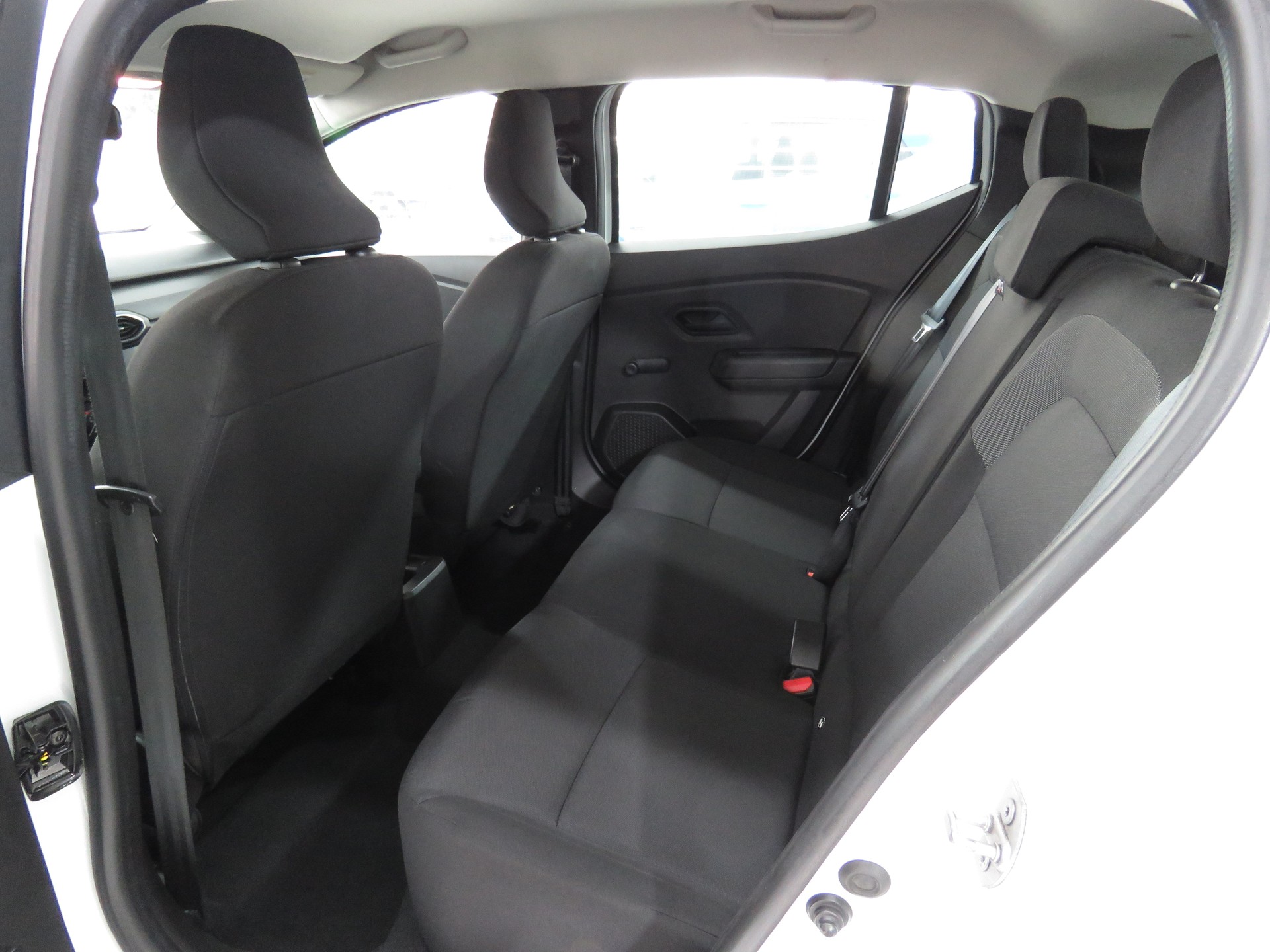 DACIA Sandero SCe 65 Essential-image-8