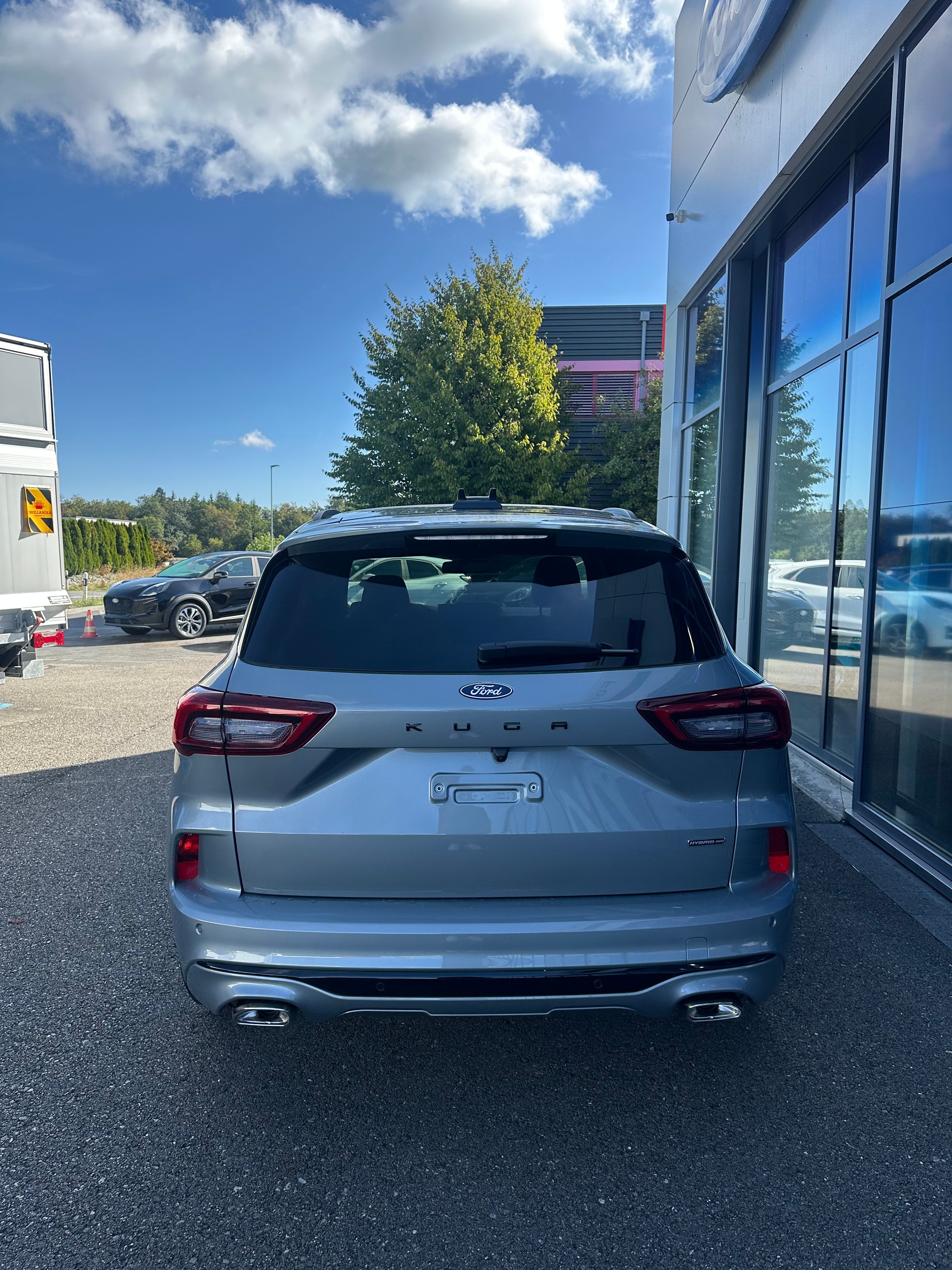 FORD Kuga 2.5 Hybrid Sound Edition FHEV/4x4-image-4