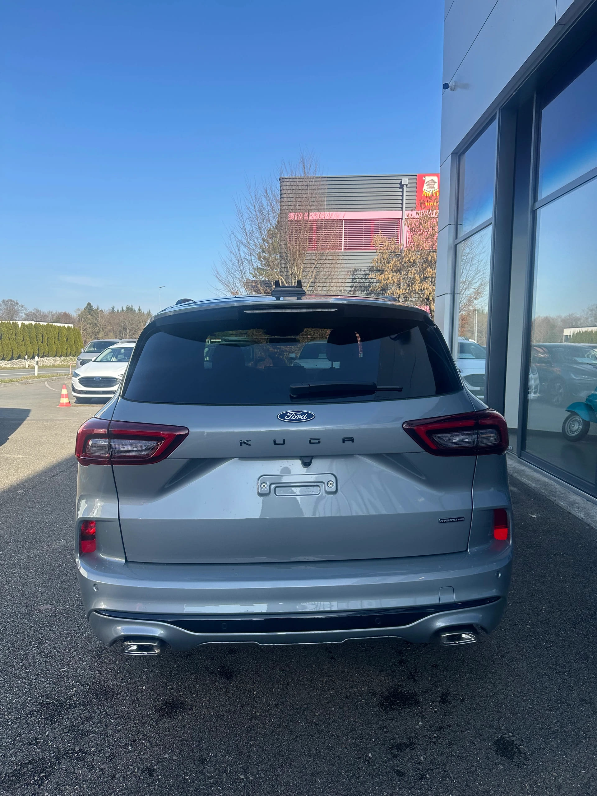 FORD Kuga 2.5 Hybrid Sound Edition FHEV/4x4-image-4