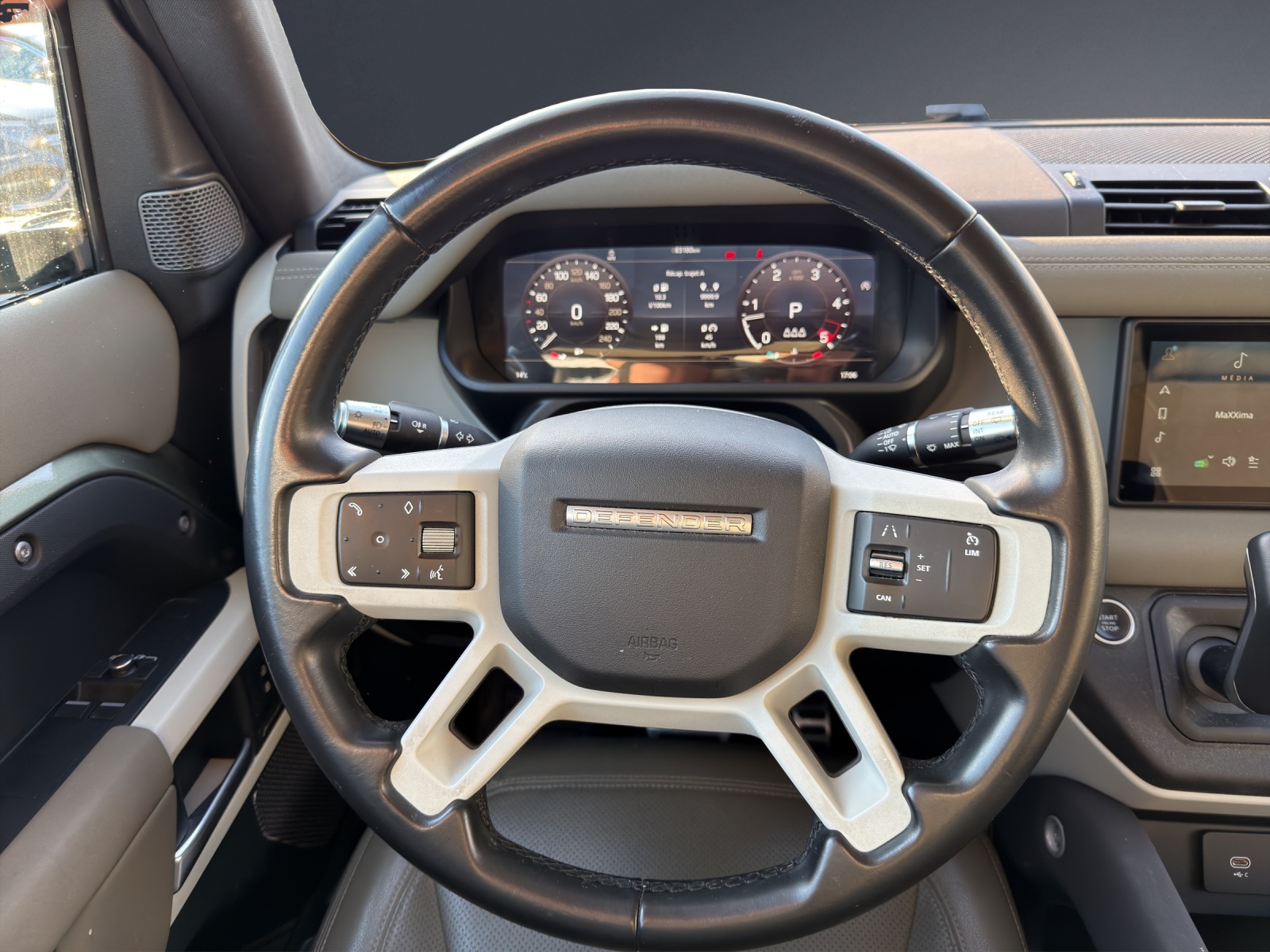 Image LAND-ROVER DEFENDER Defender 90 3.0D I6 250 S AT8