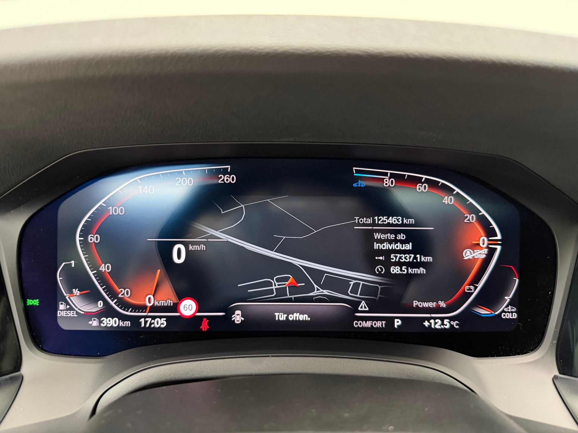 BMW 320d xDrive 48V Touring M Sport mineralwhite Steptronic / RF Kamera / Panoramadach / Live Cockpit / Driving Assistant /-image-14
