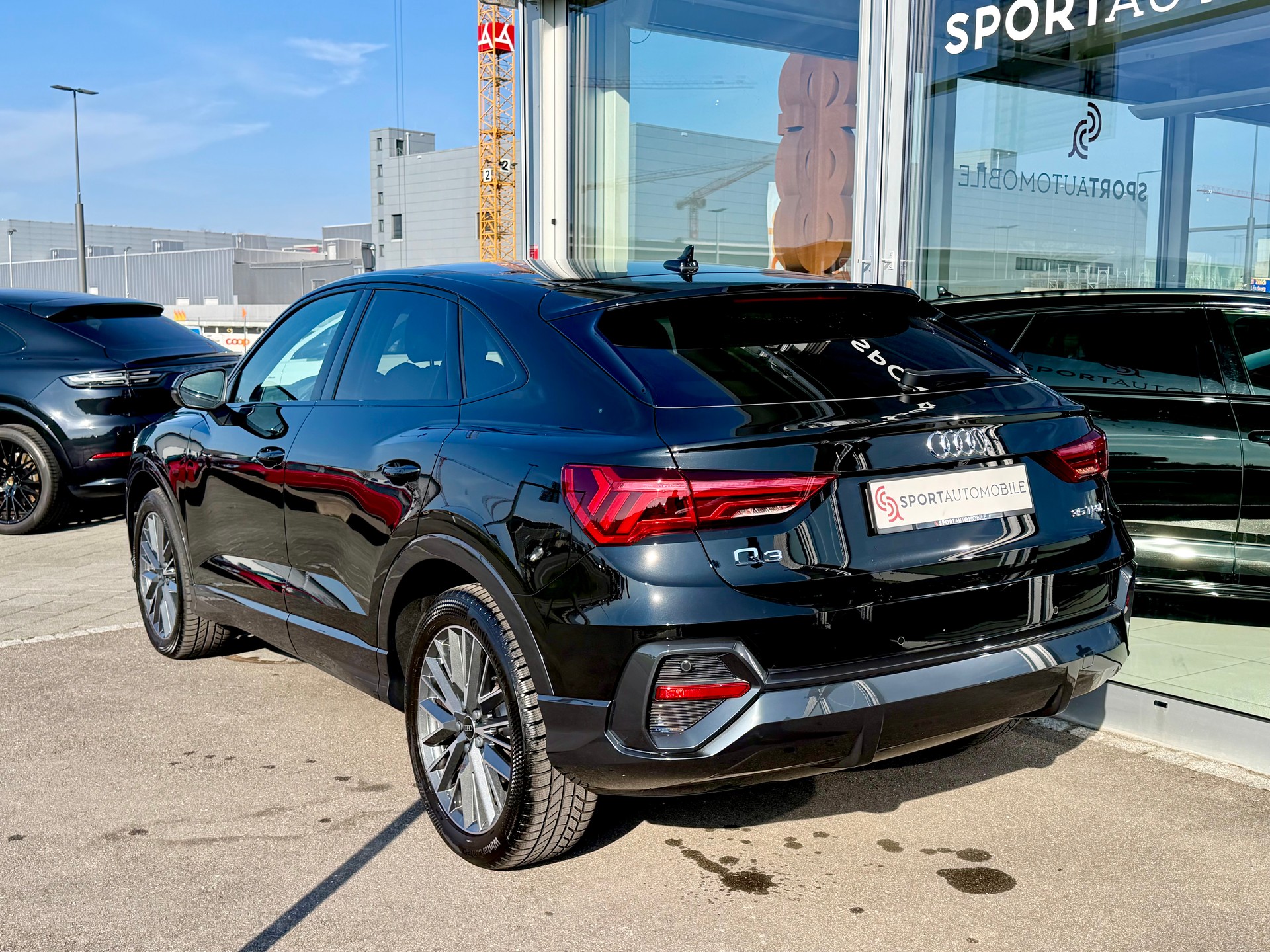 AUDI Q3 Sportback 35 TFSI S line Attraction S-tronic *Anhängerkupplung*-image-8