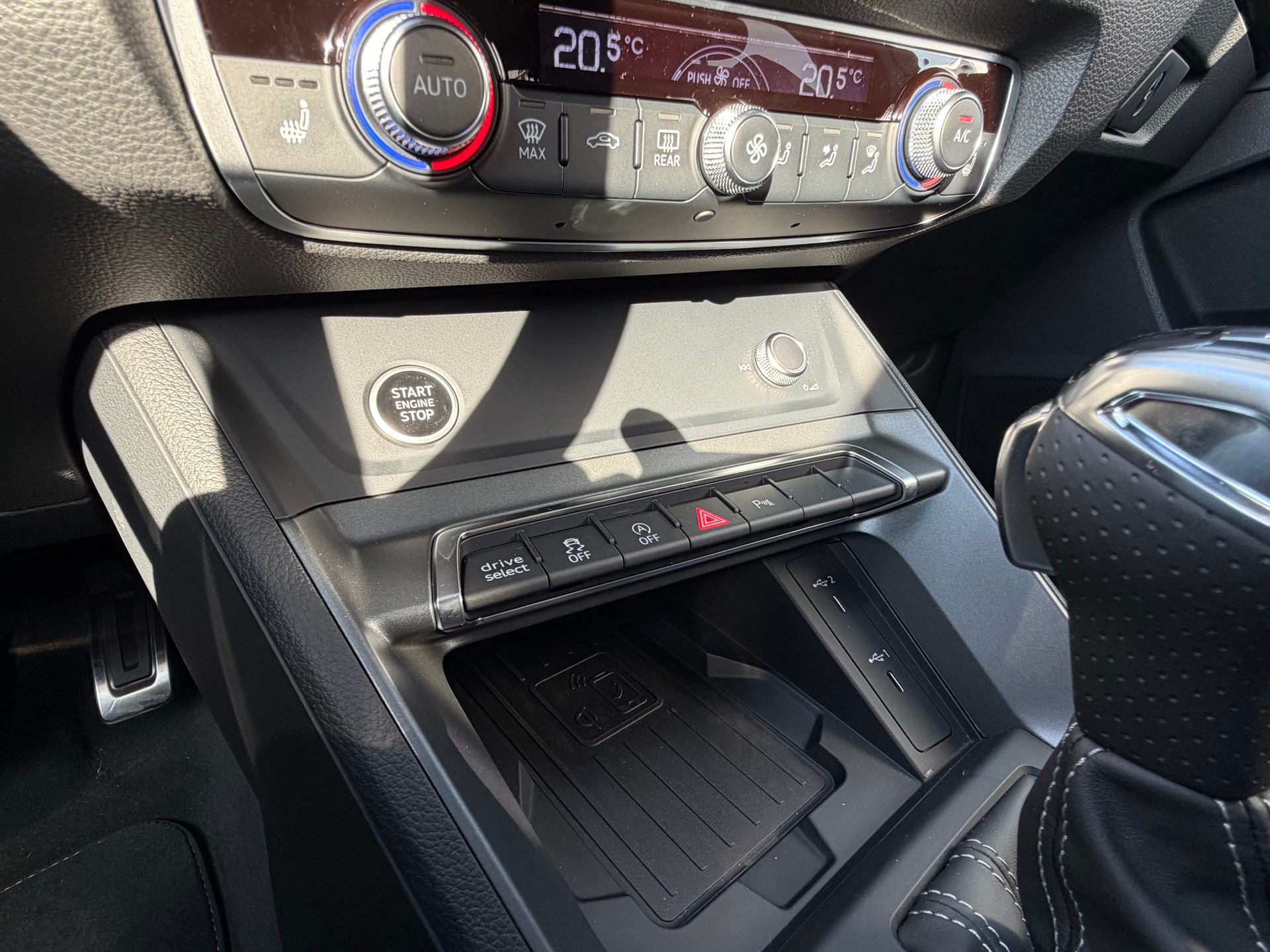 AUDI Q3 Sportback 35 TFSI S line Attraction S-tronic *Anhängerkupplung*-image-25