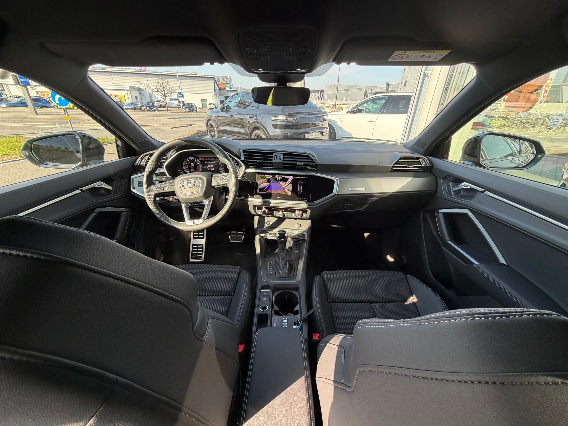 AUDI Q3 Sportback 35 TFSI S line Attraction S-tronic *Anhängerkupplung*-image-13
