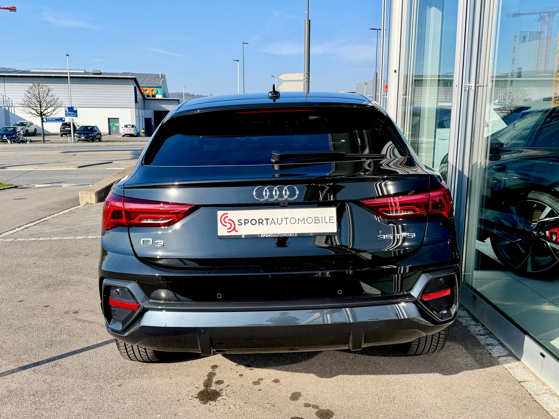 AUDI Q3 Sportback 35 TFSI S line Attraction S-tronic *Anhängerkupplung*-image-9