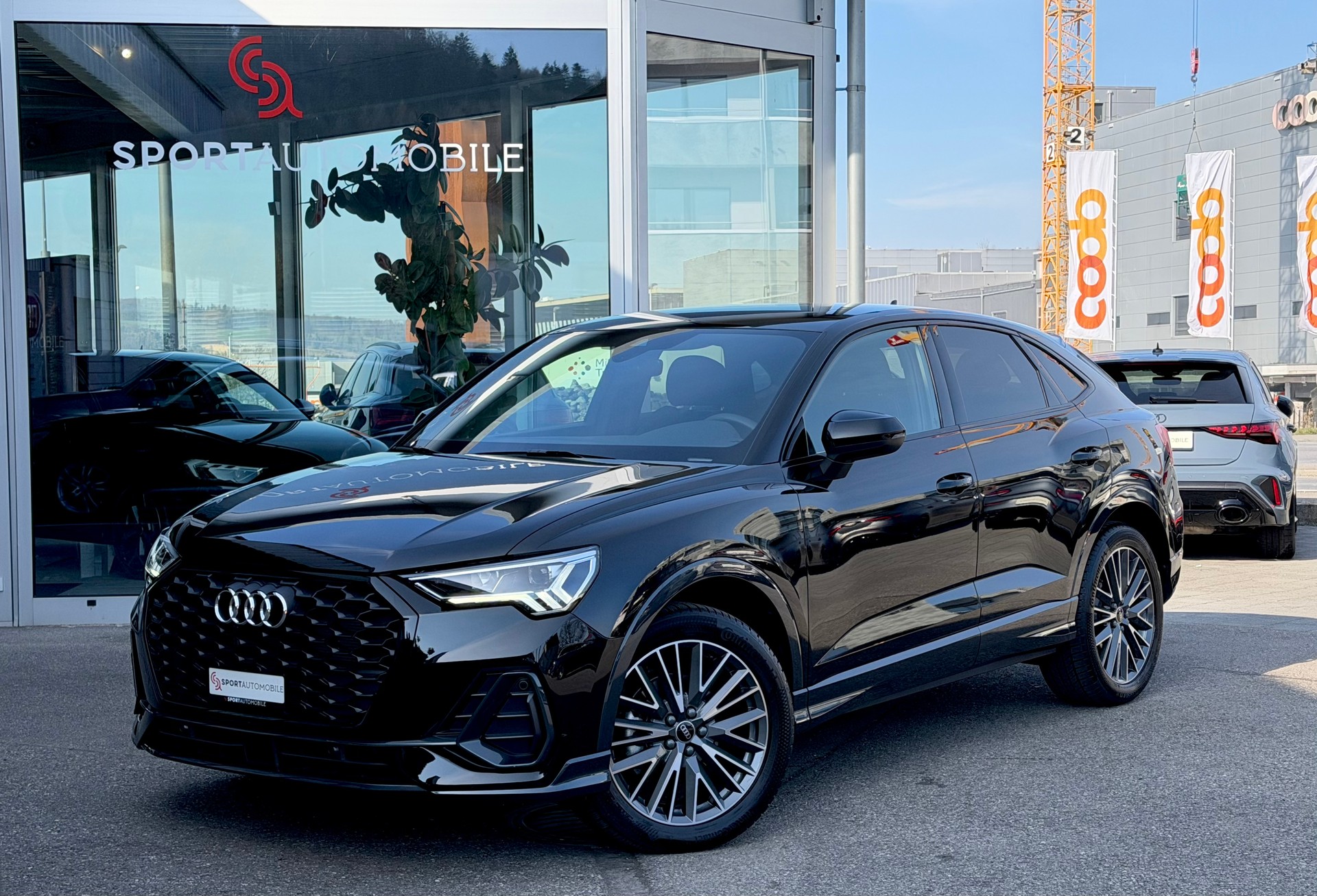 AUDI Q3 Sportback 35 TFSI S line Attraction S-tronic *Anhängerkupplung*-image-0