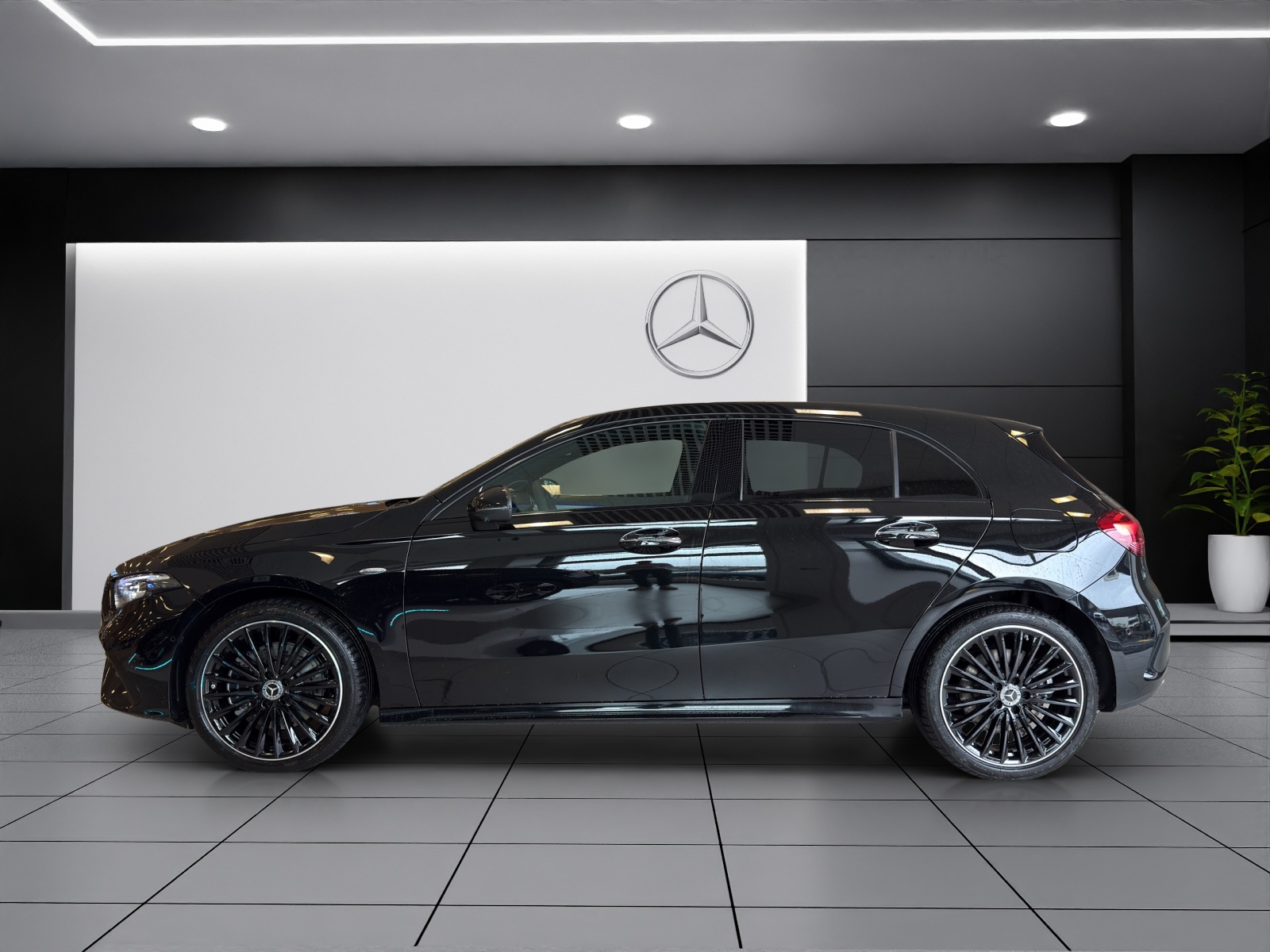 MERCEDES-BENZ A 250 e EQ Star 8G-DCT-image-2