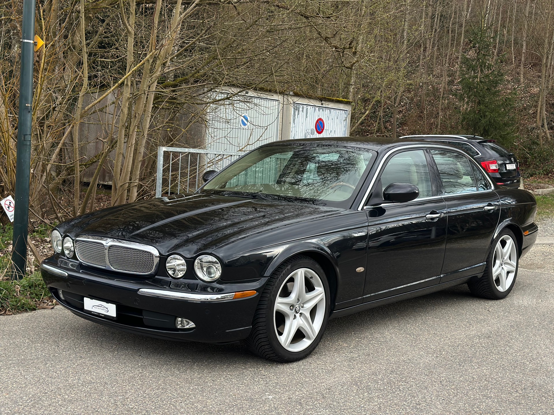 JAGUAR XJ6 2.7d V6 80 Anniversary