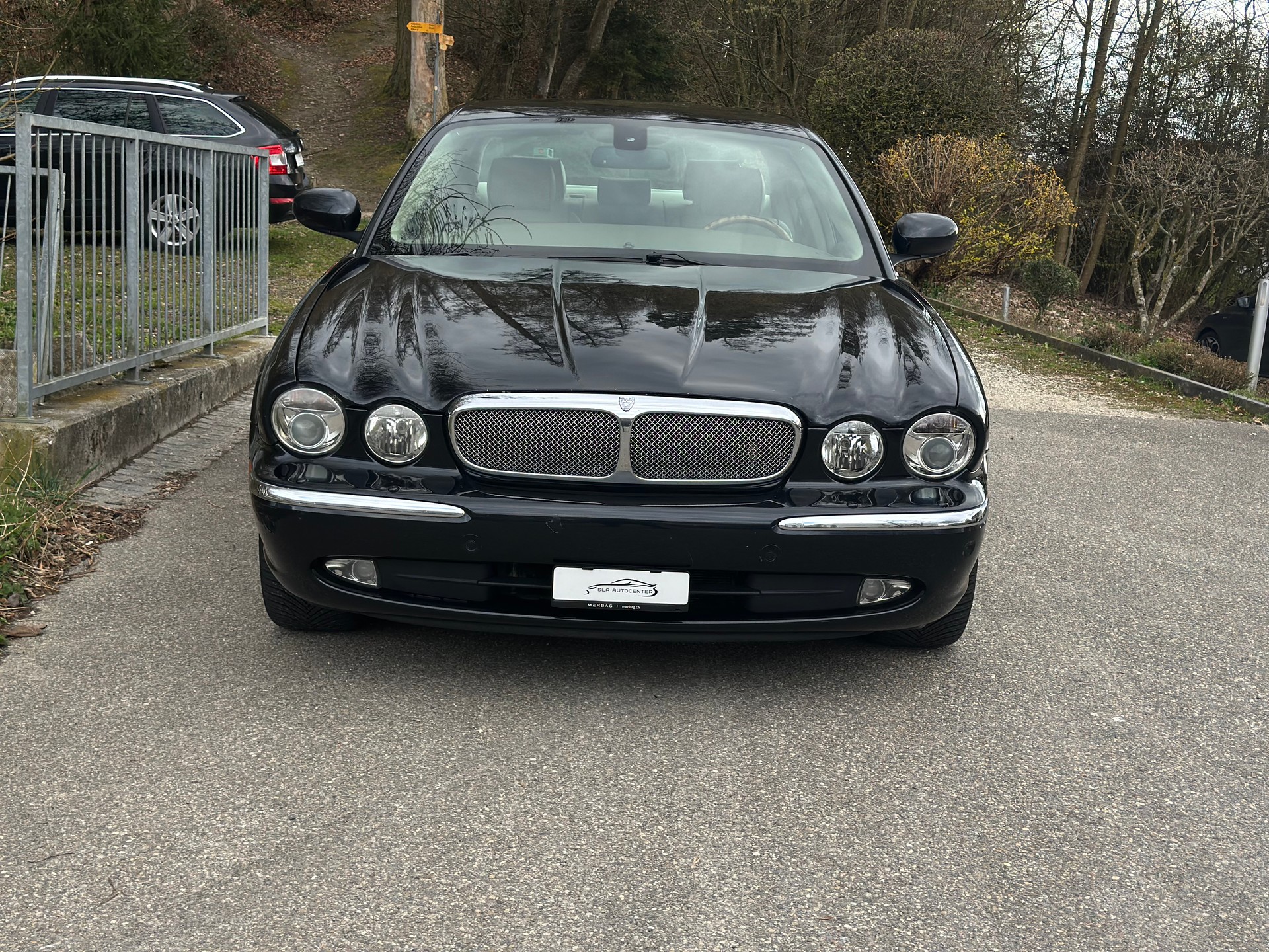 JAGUAR XJ6 2.7d V6 80 Anniversary-image-1