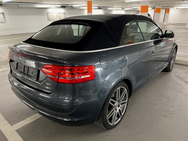 AUDI A3 Cabriolet 1.8 TFSI Ambition-image-1