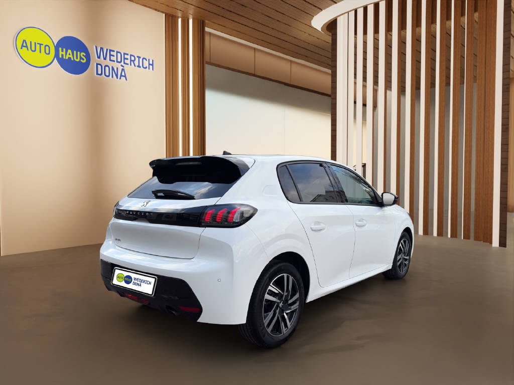 PEUGEOT 208 1.2 PureTech 100 Allure-image-4