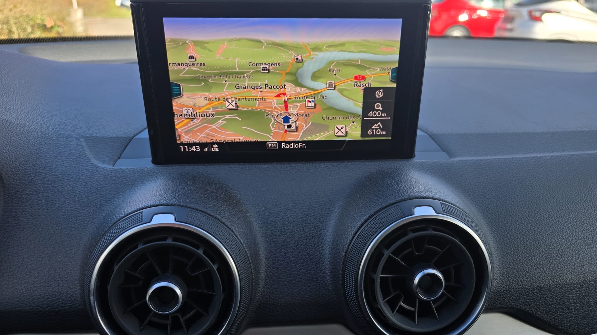 AUDI Q2 30 TFSI Sport S-tronic-image-2