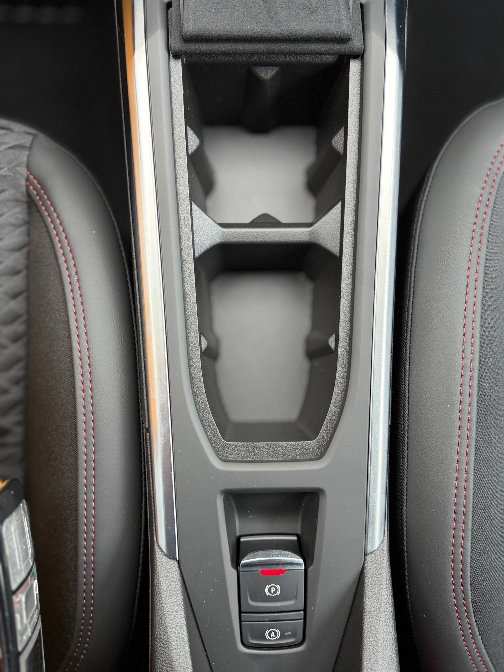 RENAULT Clio 1.8 E-Tech Techno-image-16