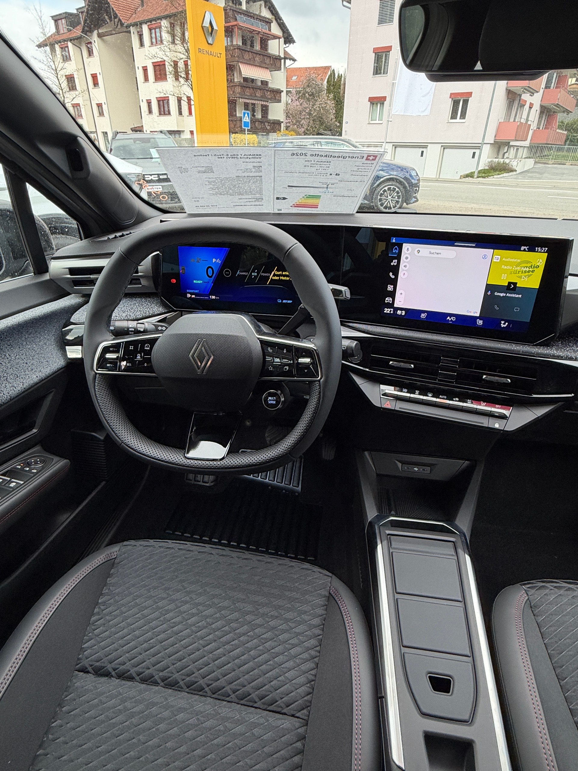 RENAULT Clio 1.8 E-Tech Techno-image-12