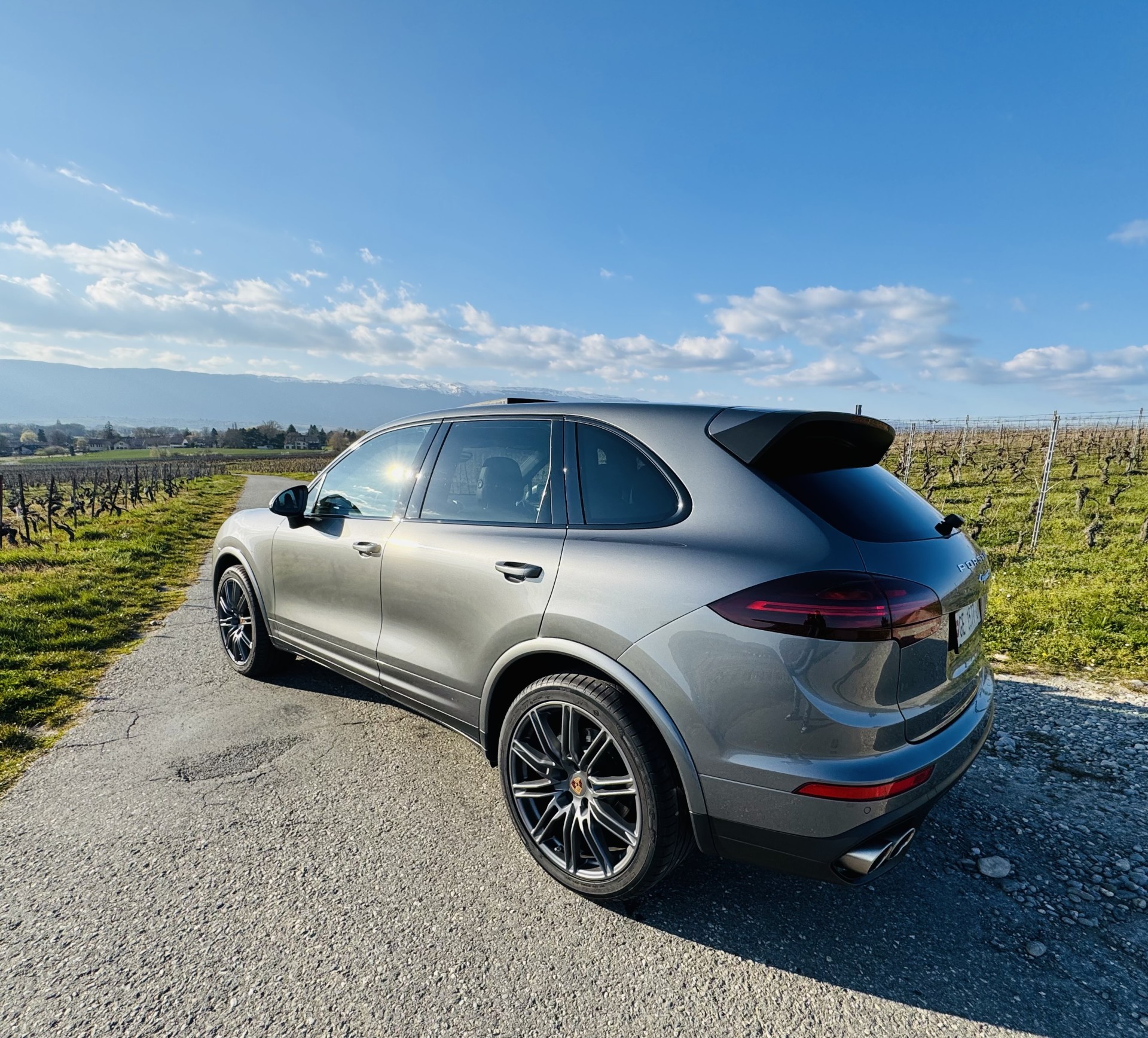 PORSCHE Cayenne S Diesel-image-1