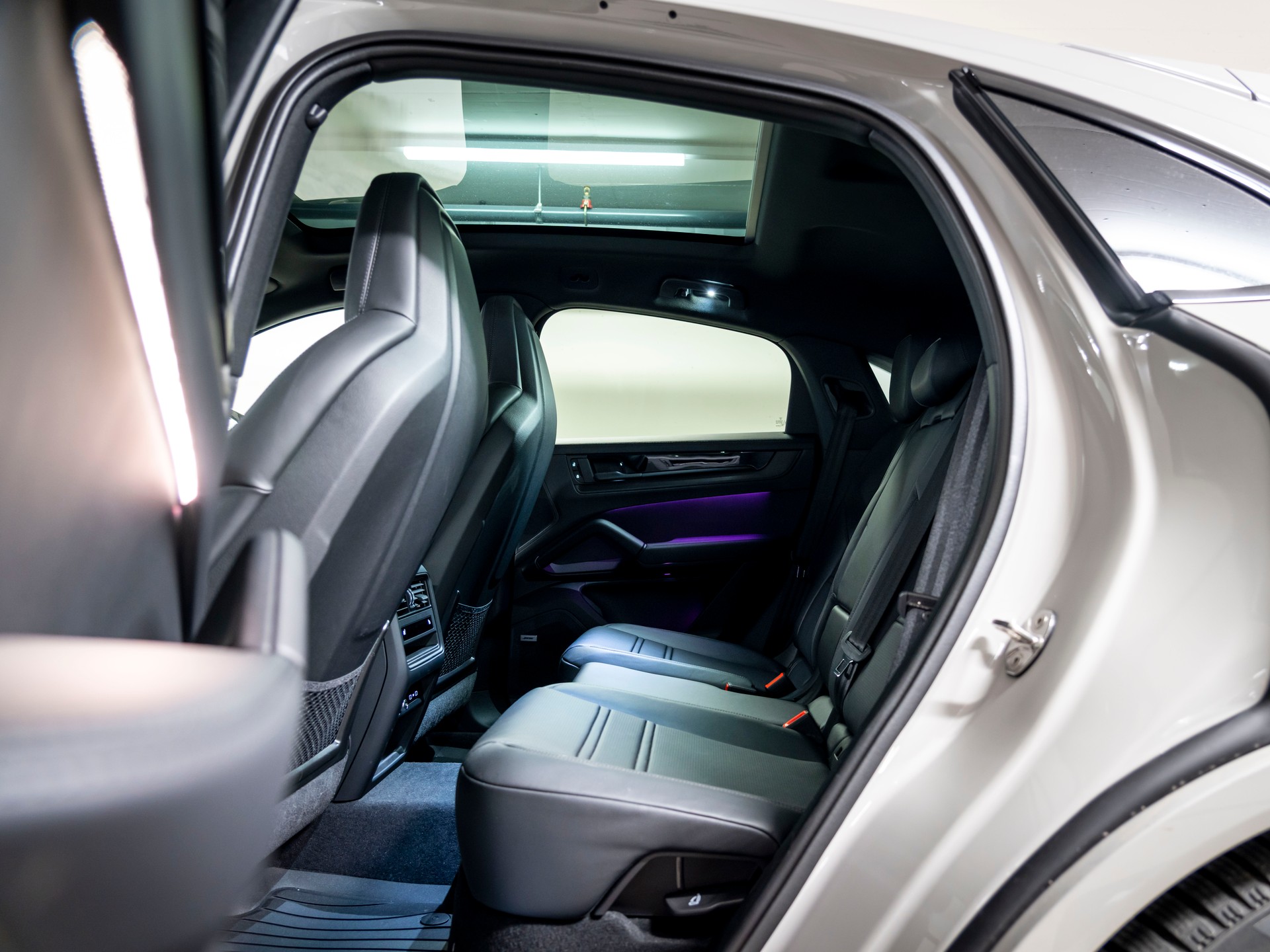 PORSCHE Cayenne Coupé Black Edition Tiptronic-image-19