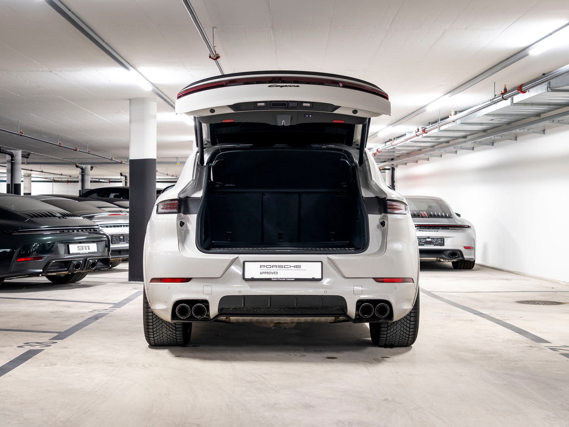 PORSCHE Cayenne Coupé Black Edition Tiptronic-image-5