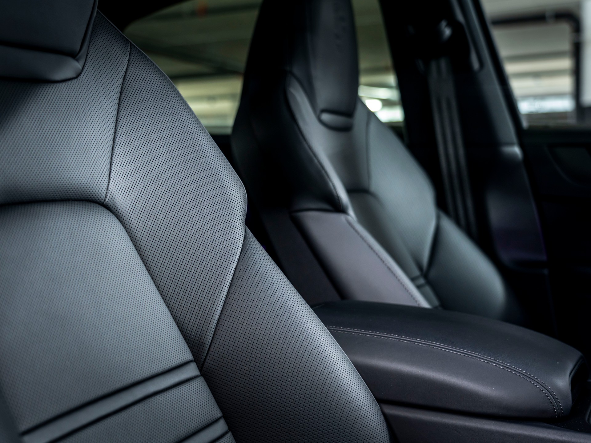 PORSCHE Cayenne Coupé Black Edition Tiptronic-image-25