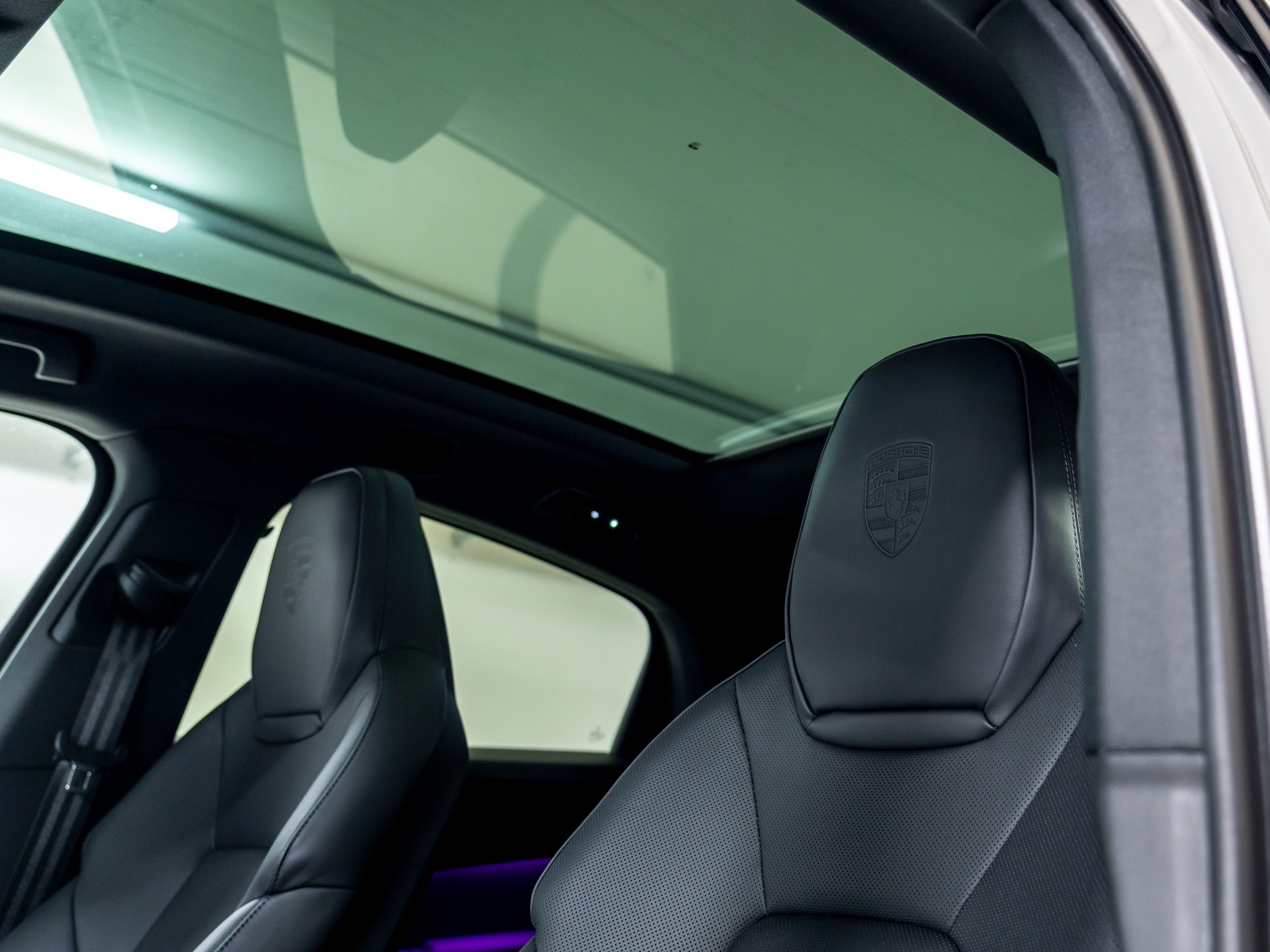 PORSCHE Cayenne Coupé Black Edition Tiptronic-image-17