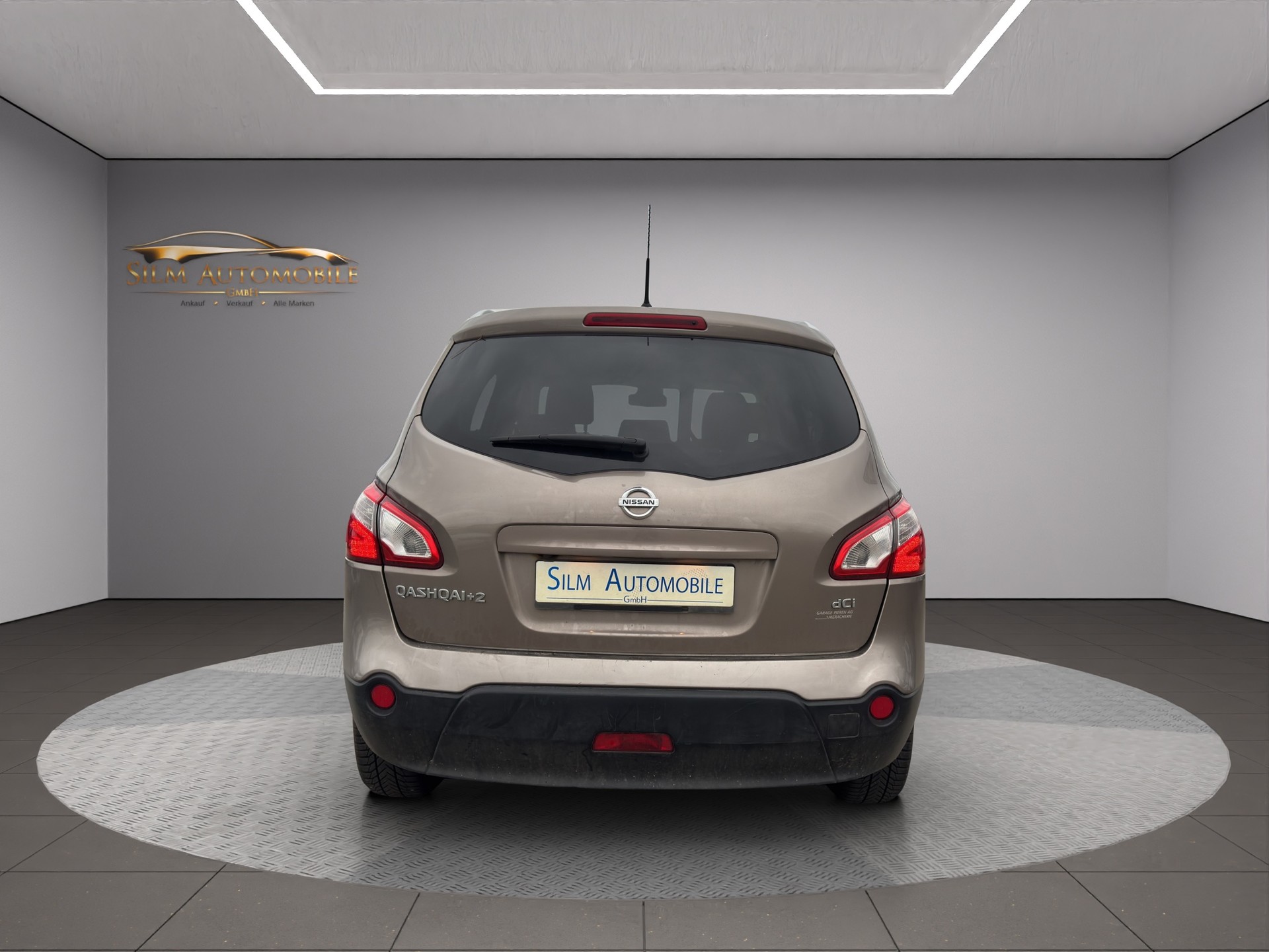 NISSAN Qashqai +2 1.6 dCi 4WD Swiss Edition-image-7