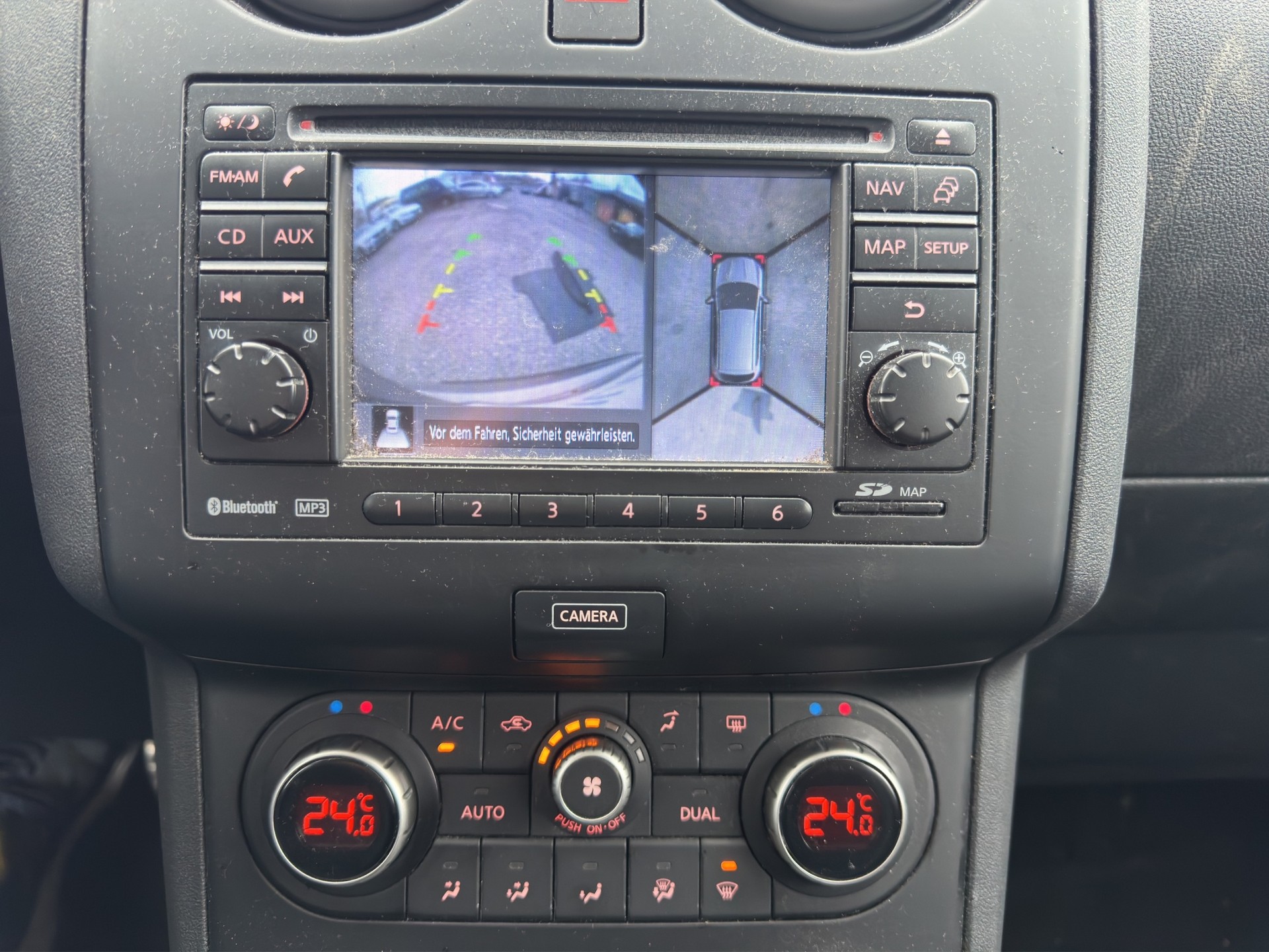 NISSAN Qashqai +2 1.6 dCi 4WD Swiss Edition-image-9