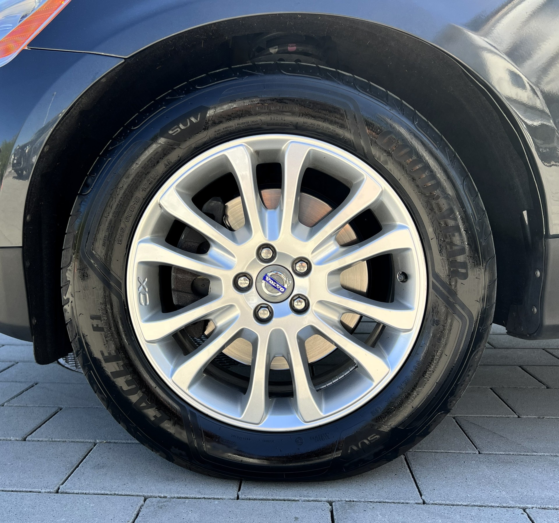 VOLVO XC60 D5 AWD Summum Geartronic-image-11