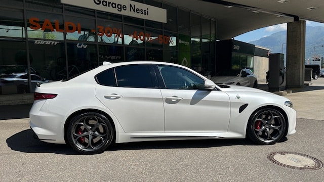 ALFA ROMEO Giulia 2.9 V6 Quadrifoglio Automatic-showroom-element-2