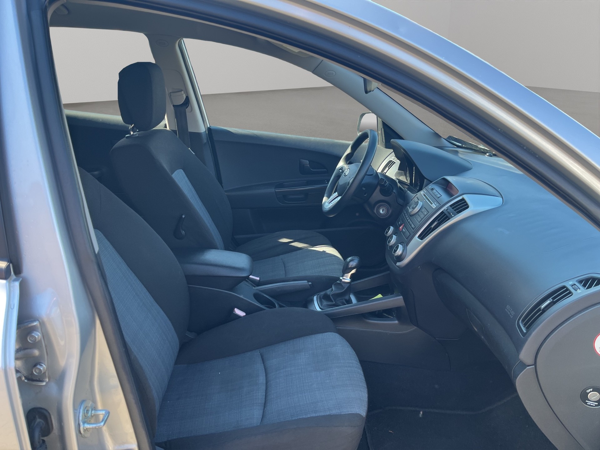 KIA Cee'd Sporty Wagon 1.4 16V _seven-image-13