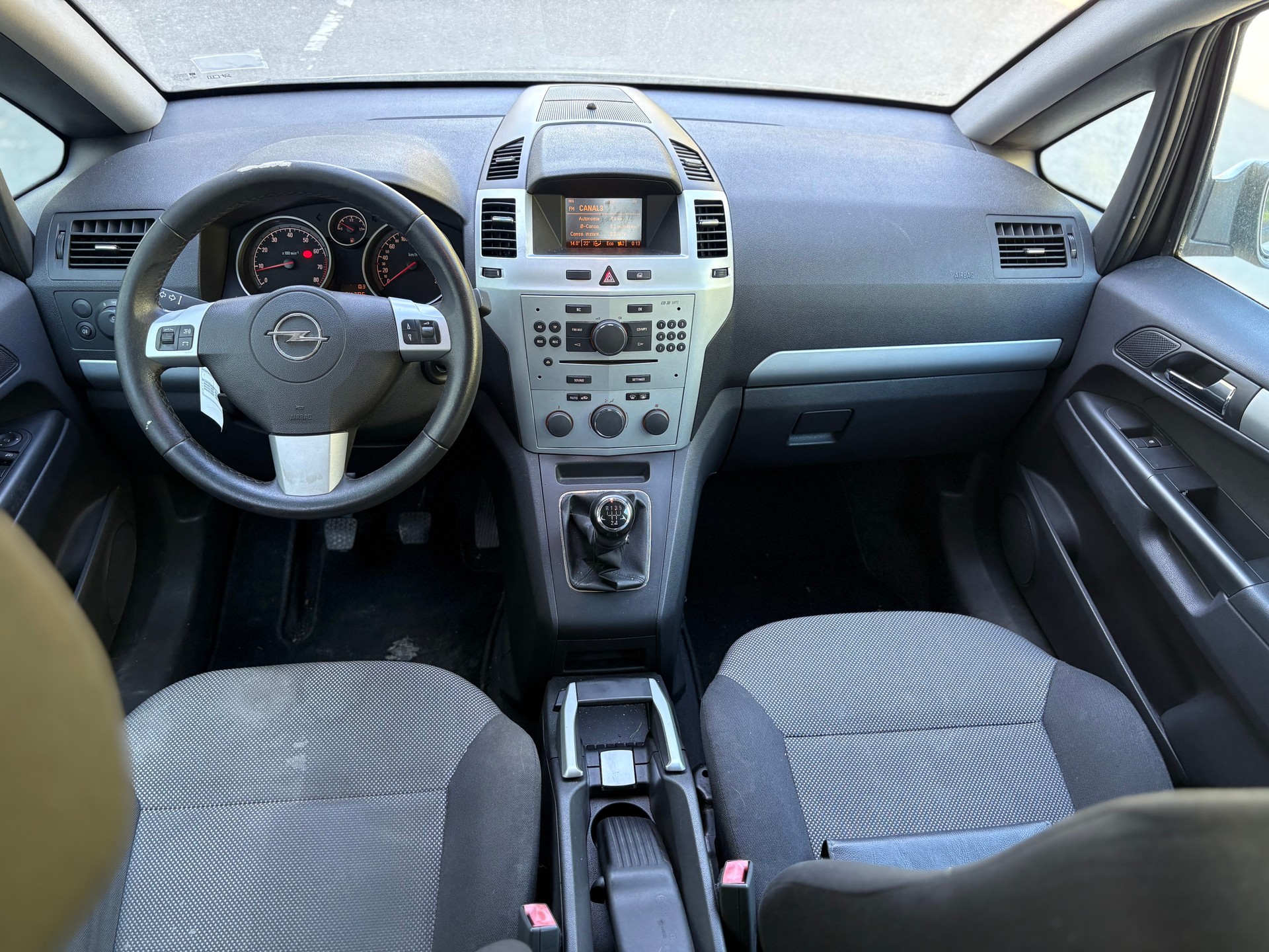 OPEL Zafira 1.8i 16V Edition Easytronic-image-8