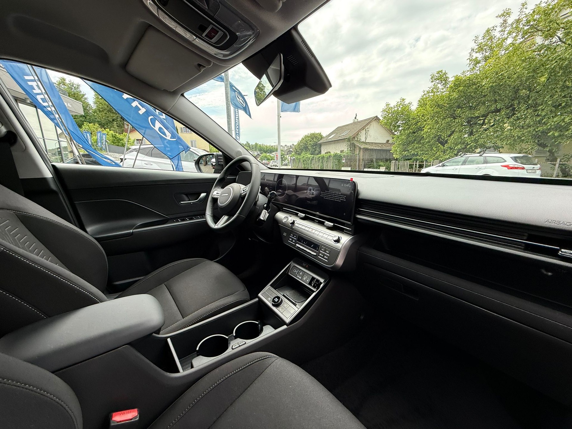 HYUNDAI Kona 1.6 GDi HEV Origo DCT-image-12