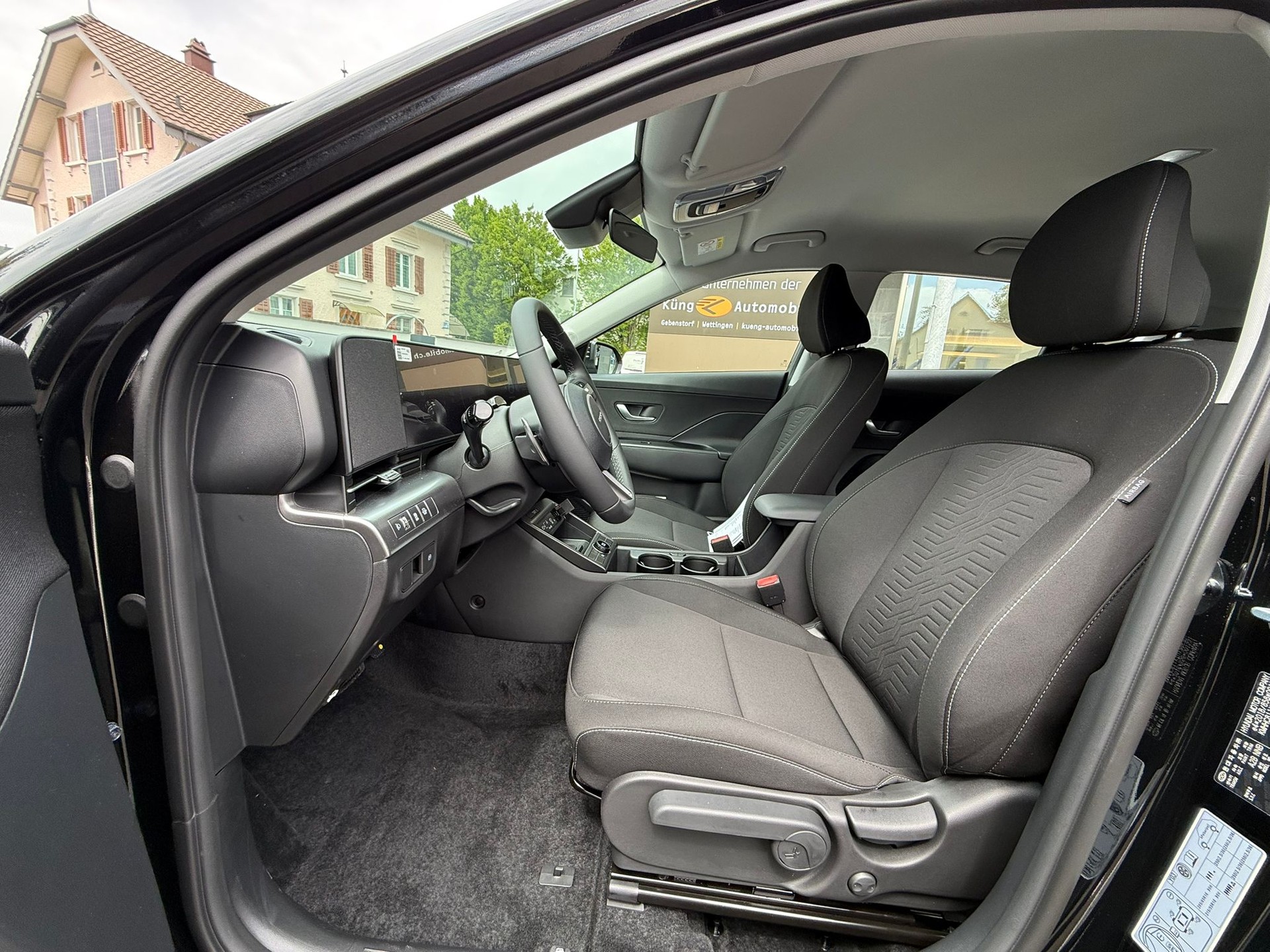 HYUNDAI Kona 1.6 GDi HEV Origo DCT-image-9
