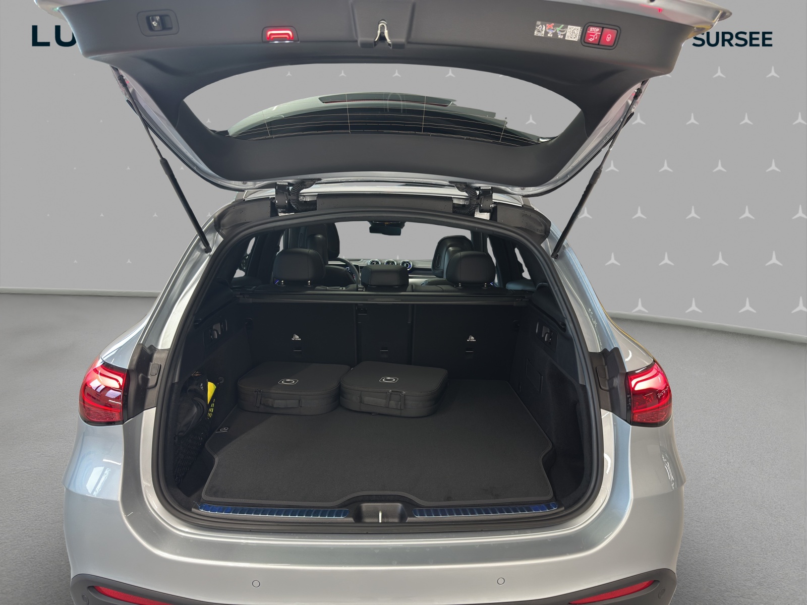 MERCEDES-BENZ GLC 300 e 4Matic EQ Star 9G-Tronic-image-14