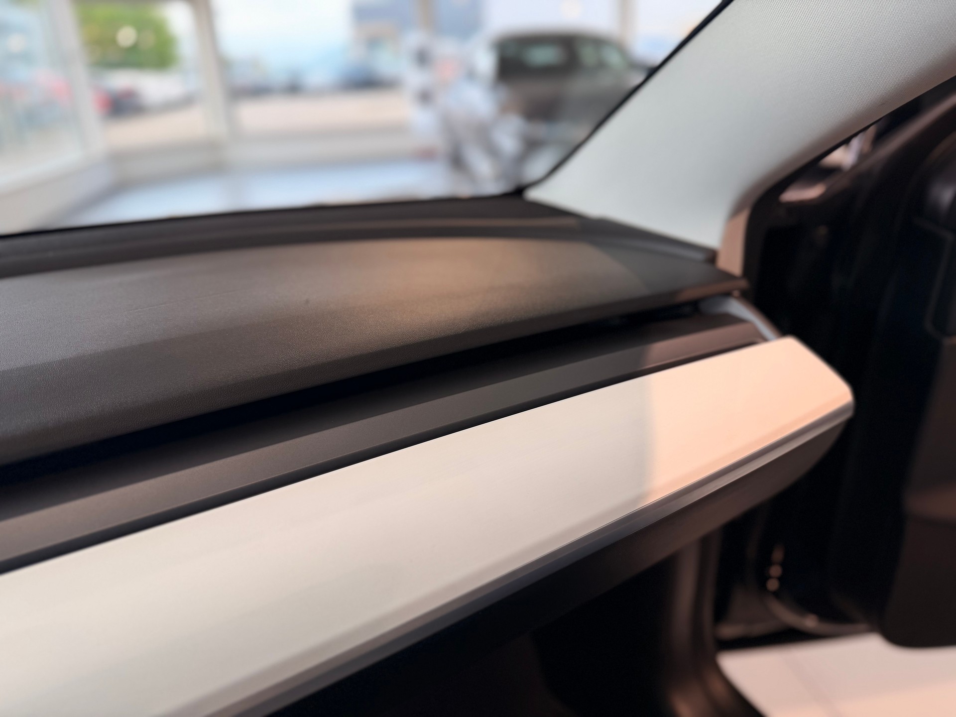 TESLA Model 3 Performance Dual Motor AWD-image-27
