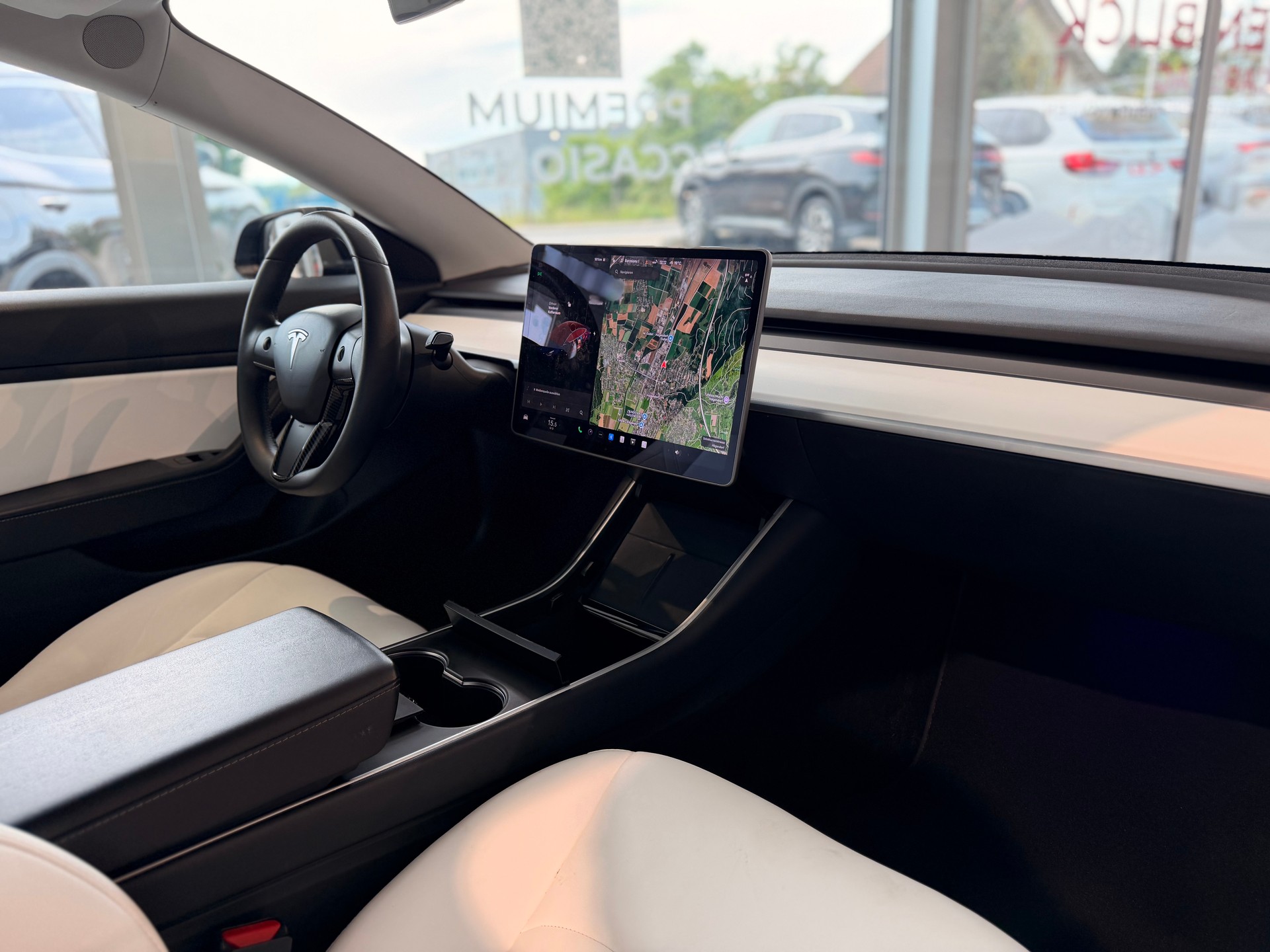 TESLA Model 3 Performance Dual Motor AWD-image-25