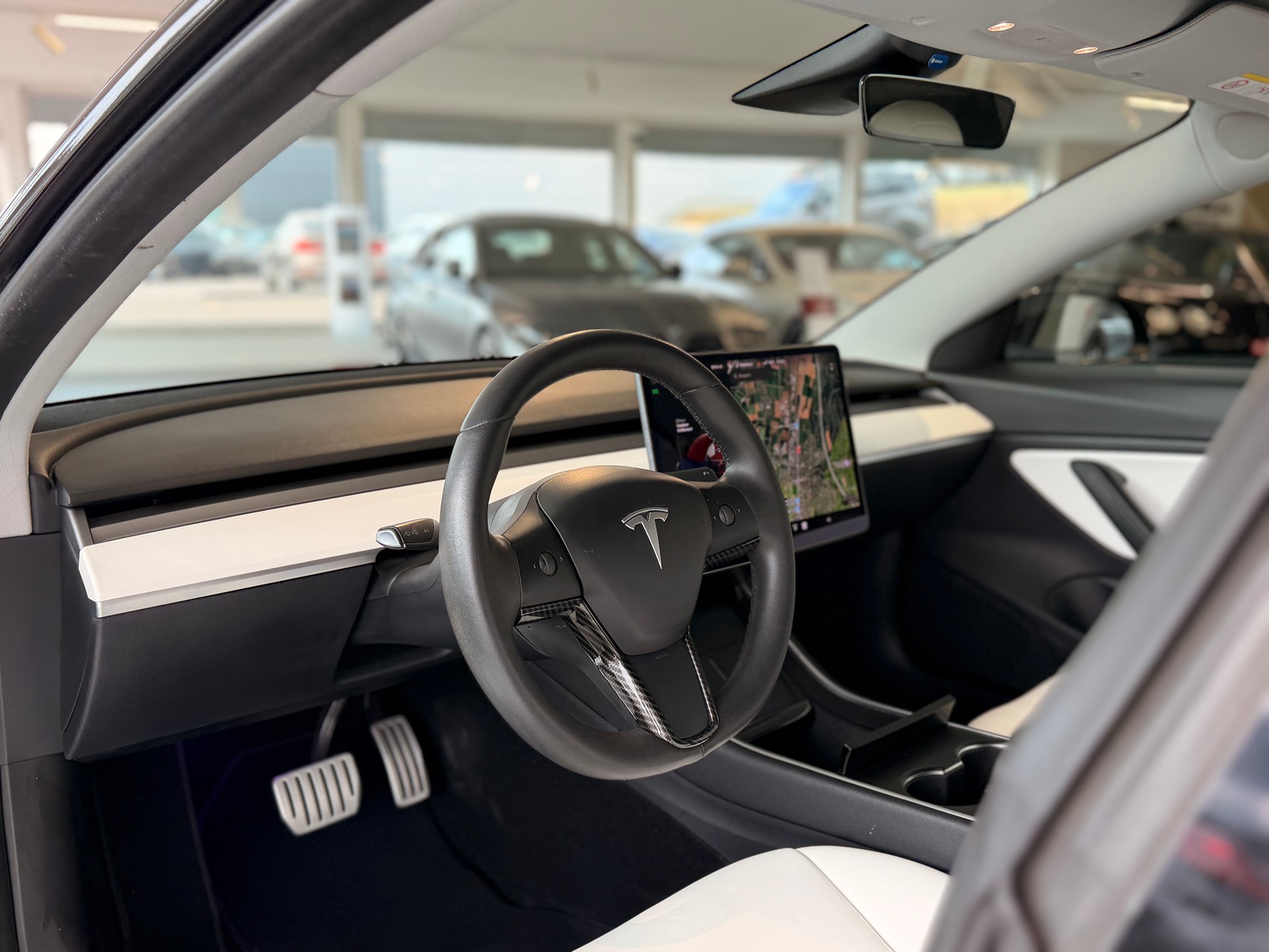 TESLA Model 3 Performance Dual Motor AWD-image-16