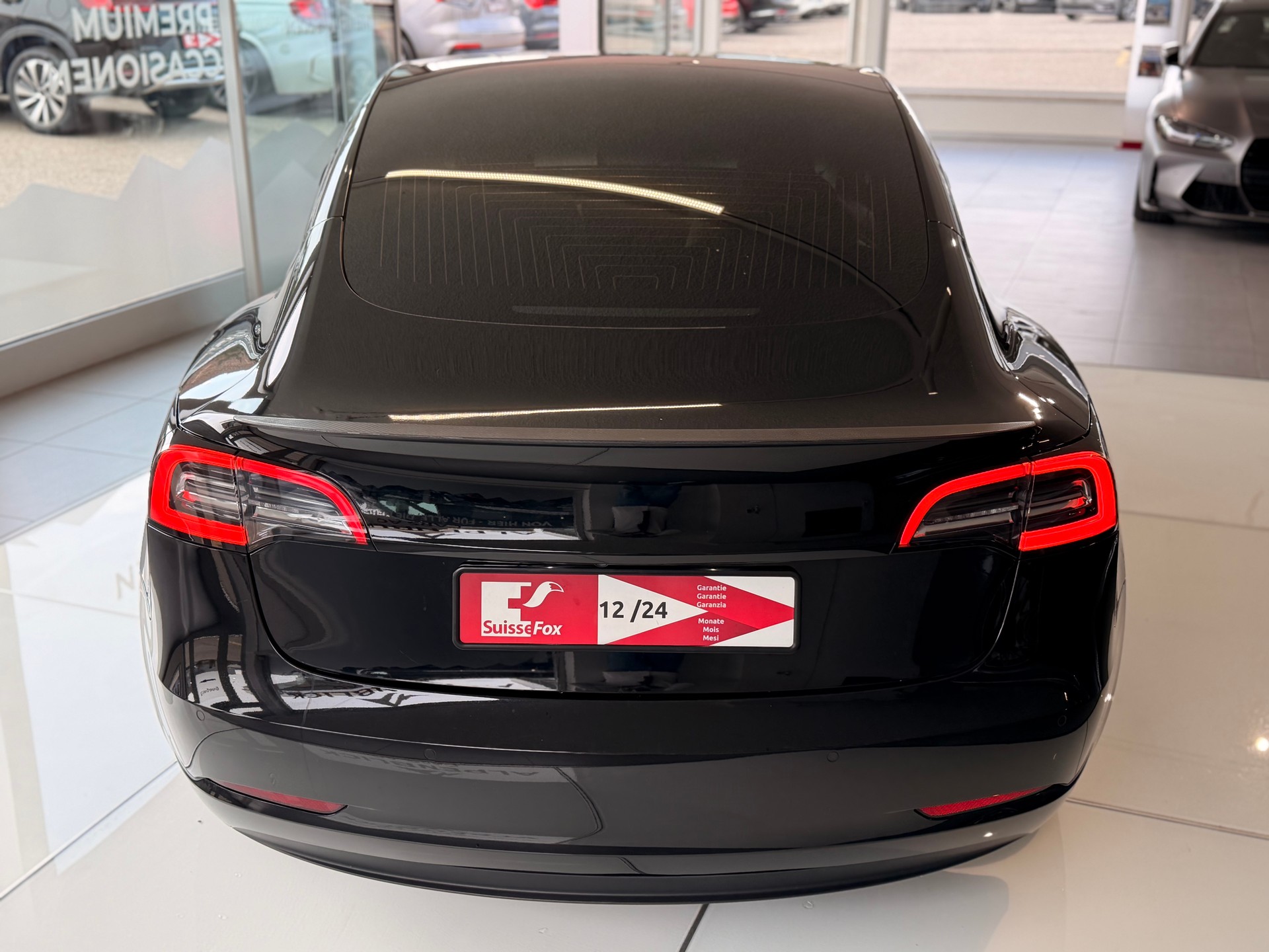TESLA Model 3 Performance Dual Motor AWD-image-9
