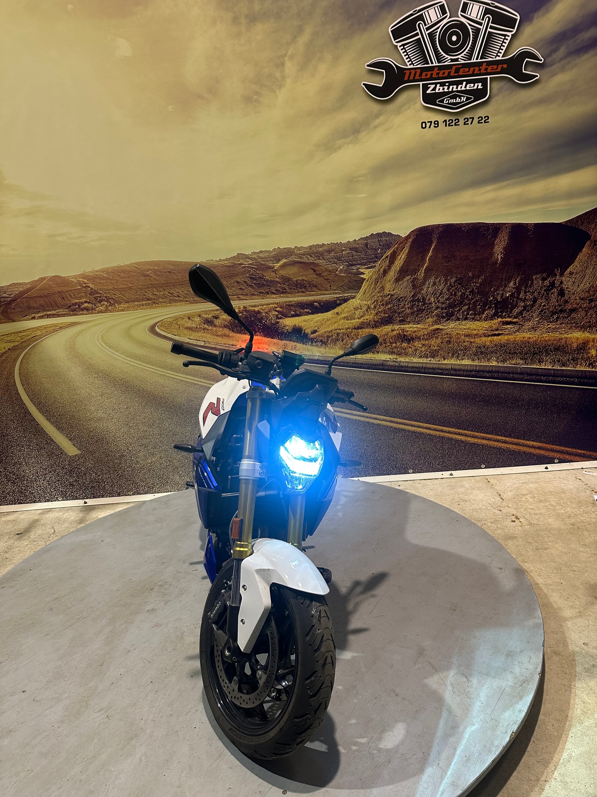 BMW F 900 R ABS-showroom-element-2